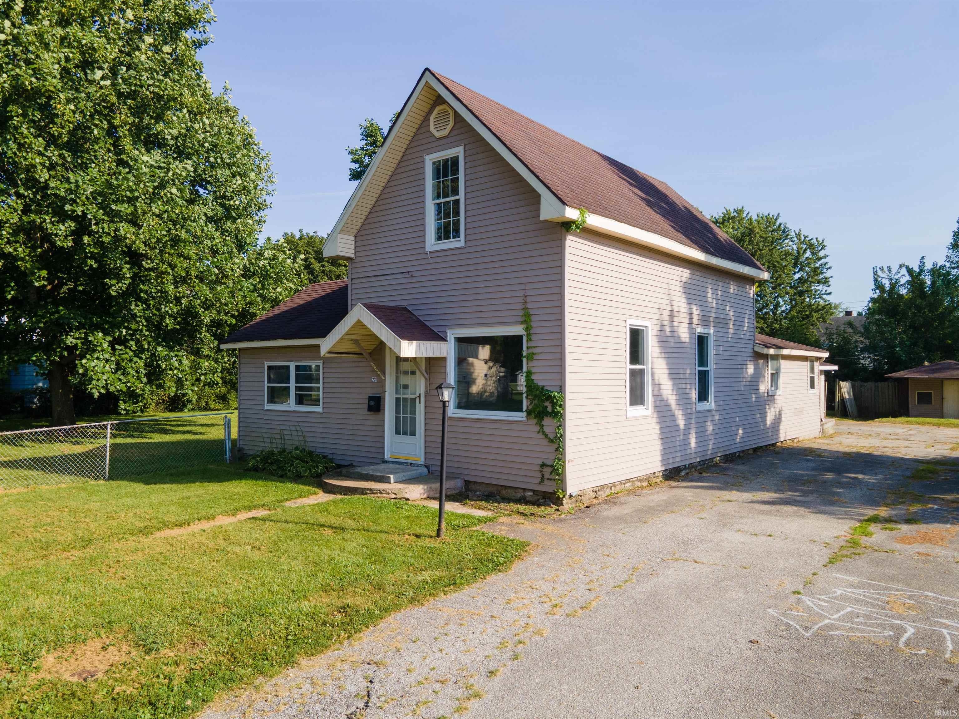 220 E Stephenson Street — photo