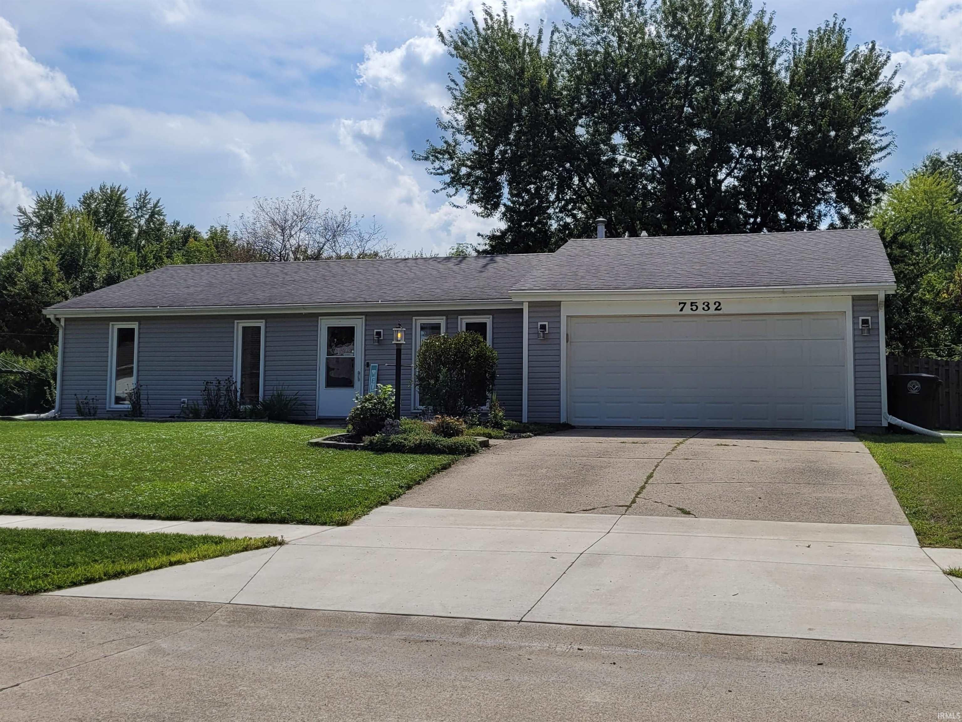 7532 Imperial Plaza Drive — photo