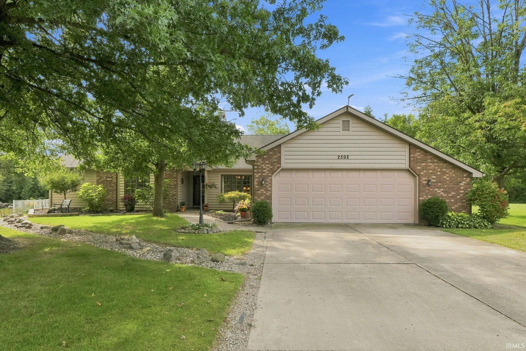 2598 E Maple Drive, Bluffton, IN 46714 — photo 2