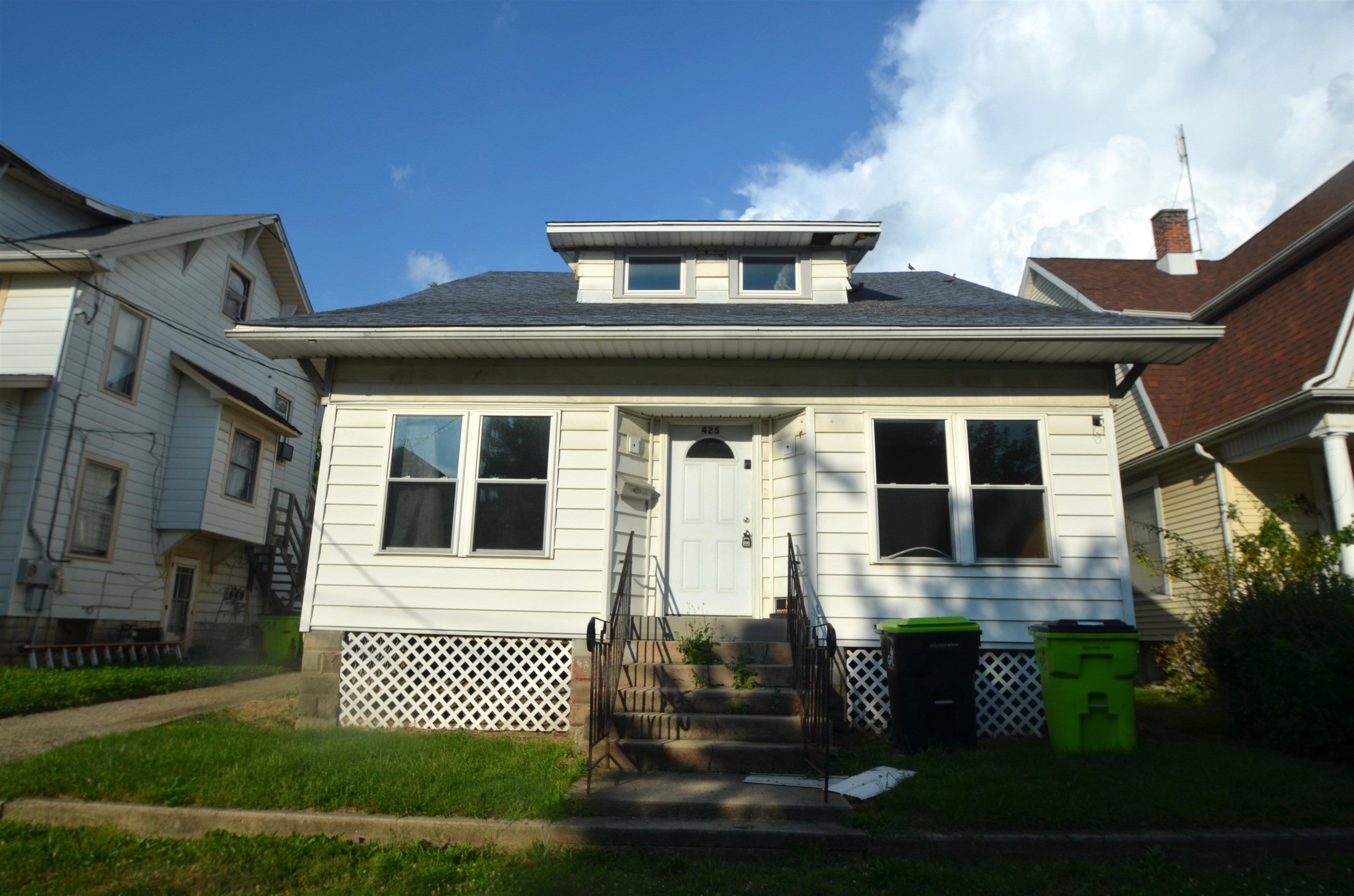 425 Byron Street — photo