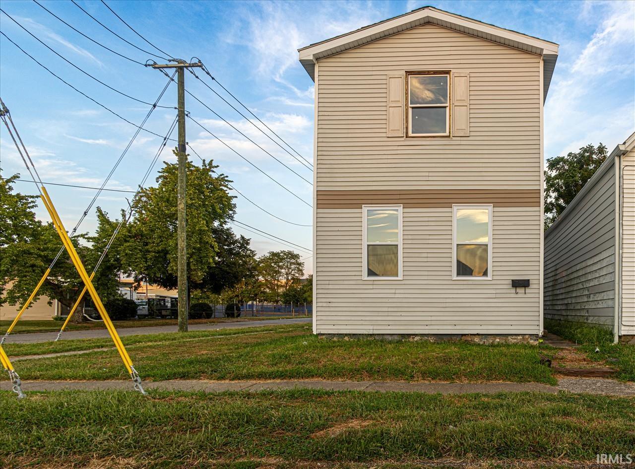 1321 Oakley Street — photo
