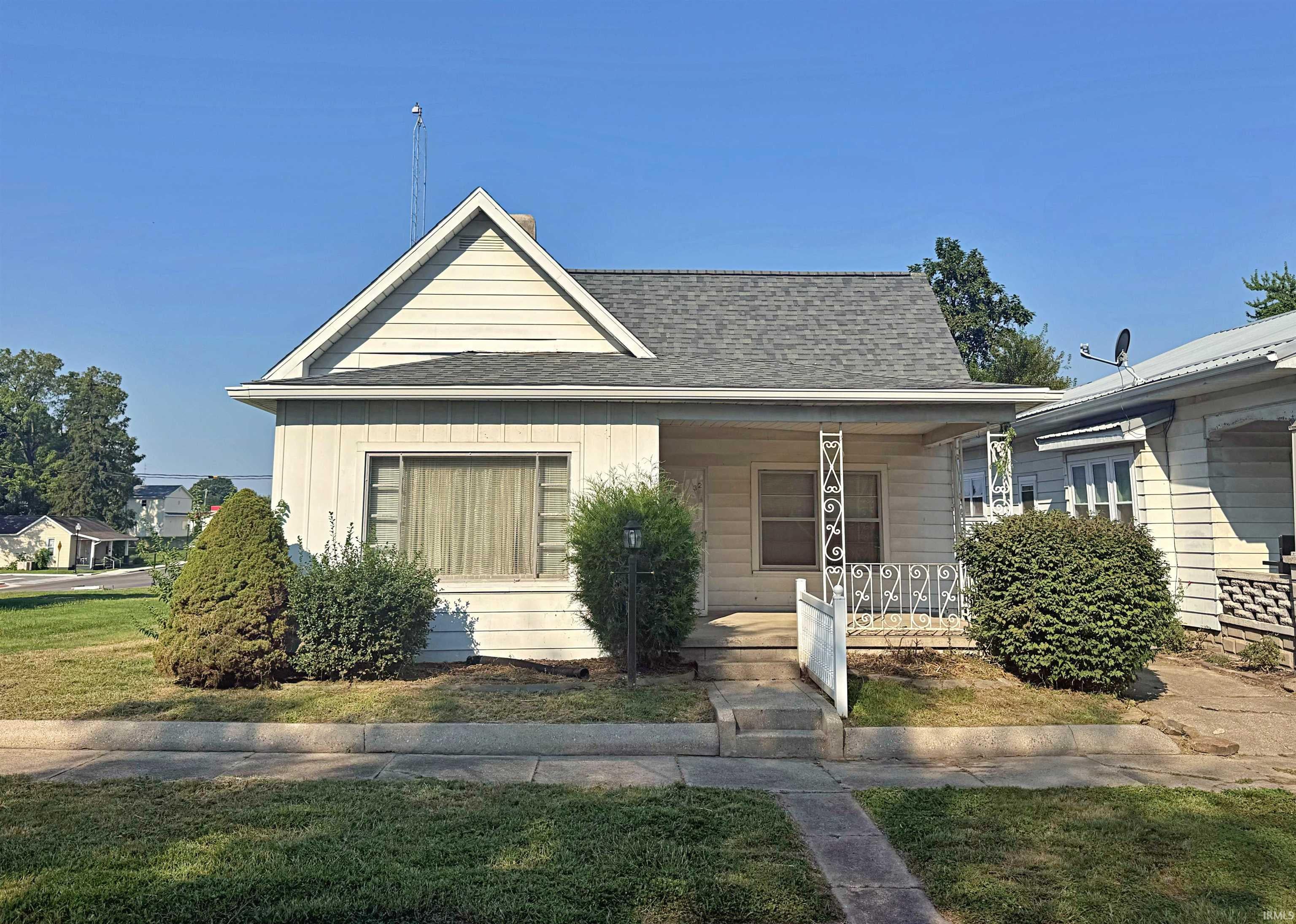 321 SE 7th Street — photo