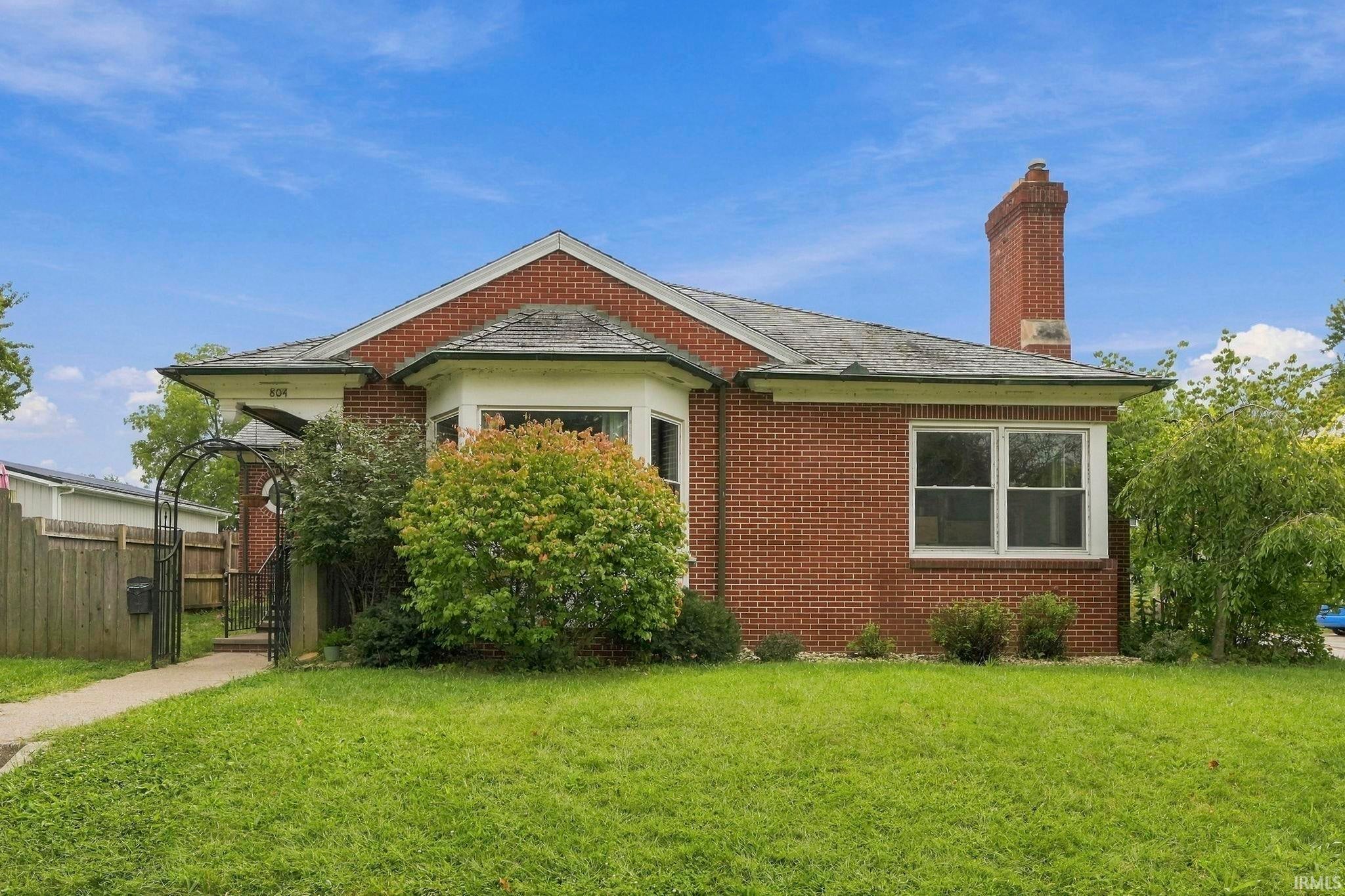 804 E Diamond Street — photo