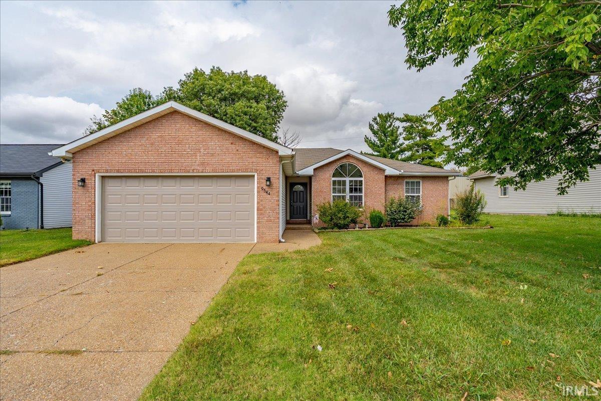 9544 Rabbit Run Drive, Newburgh, IN 47630 — photo 2