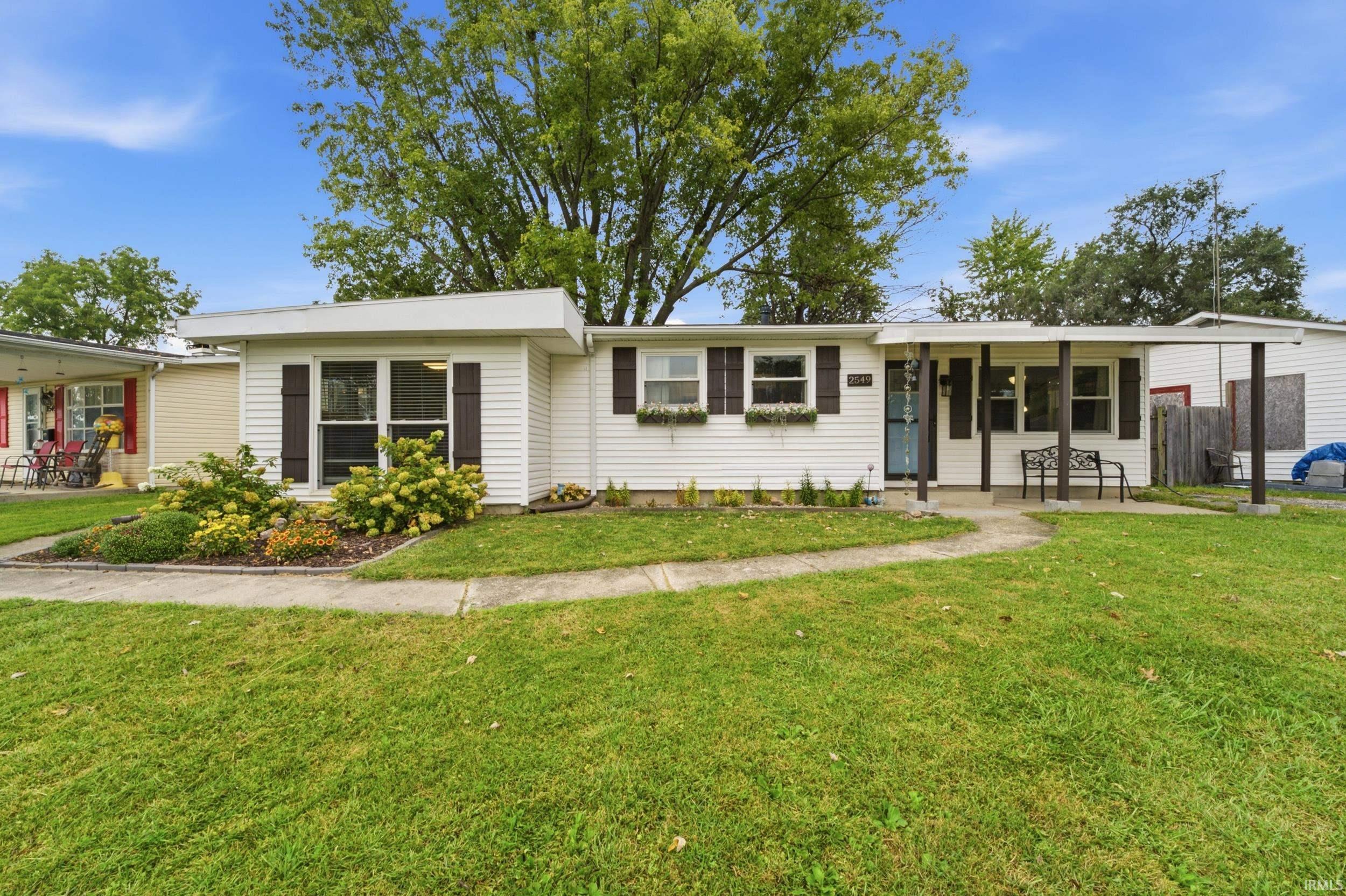 2549 Cambridge Road — photo