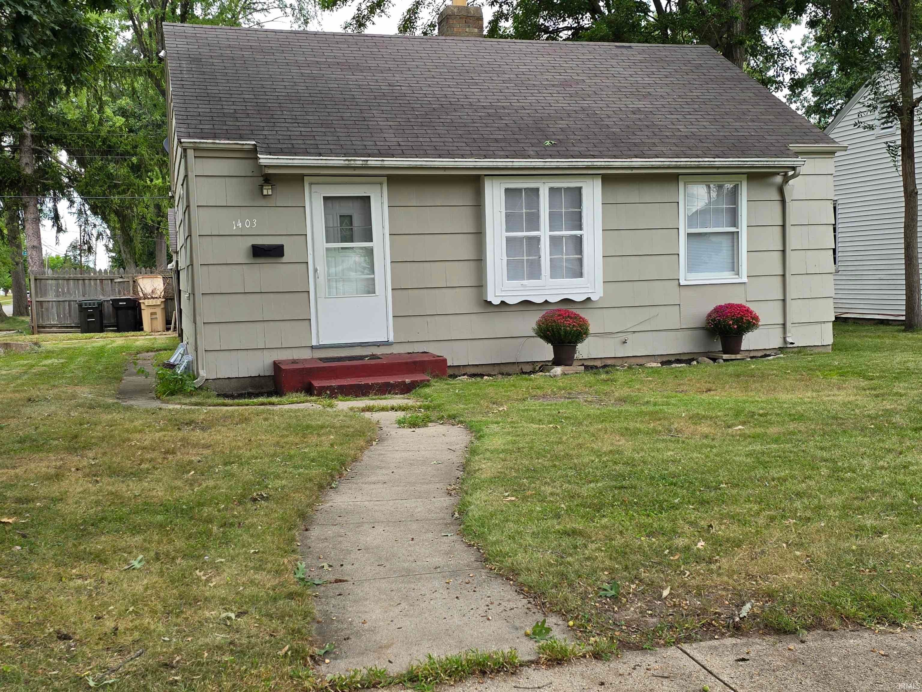1403 E Sorin Street — photo
