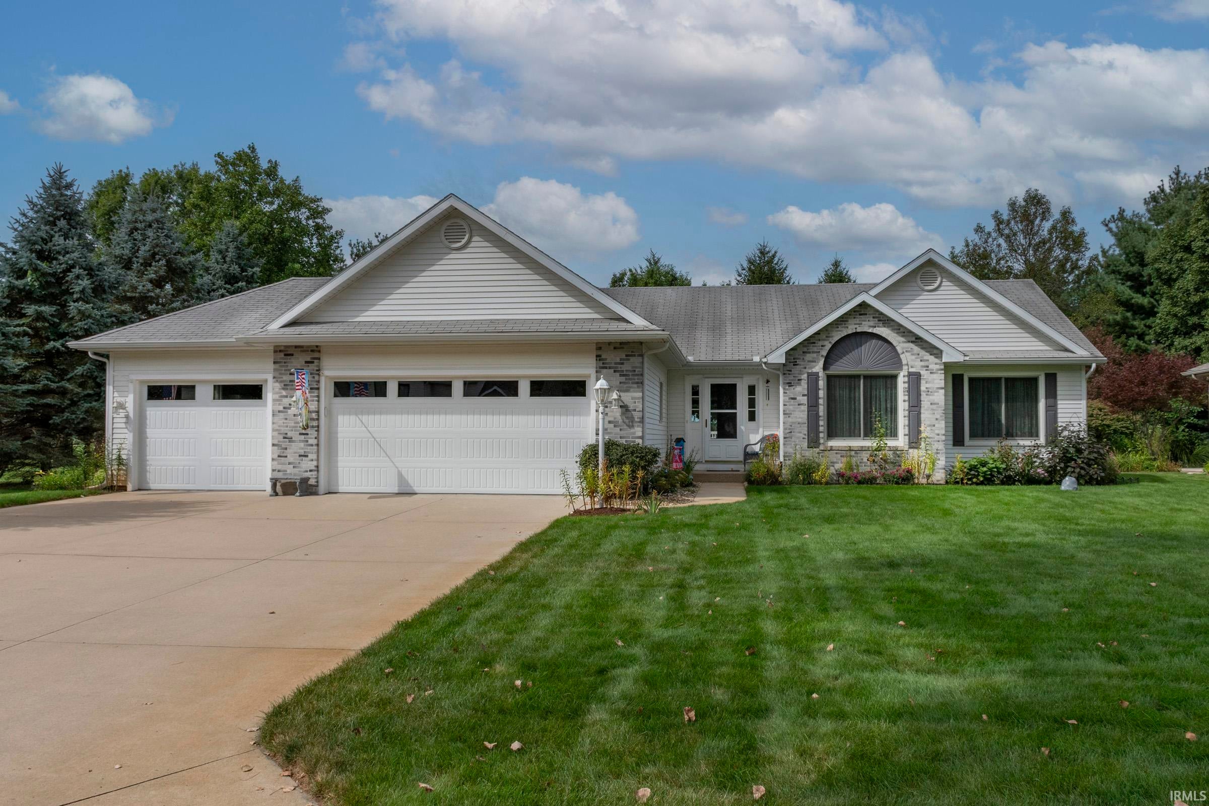 53199 Pine Brook Dr. — photo