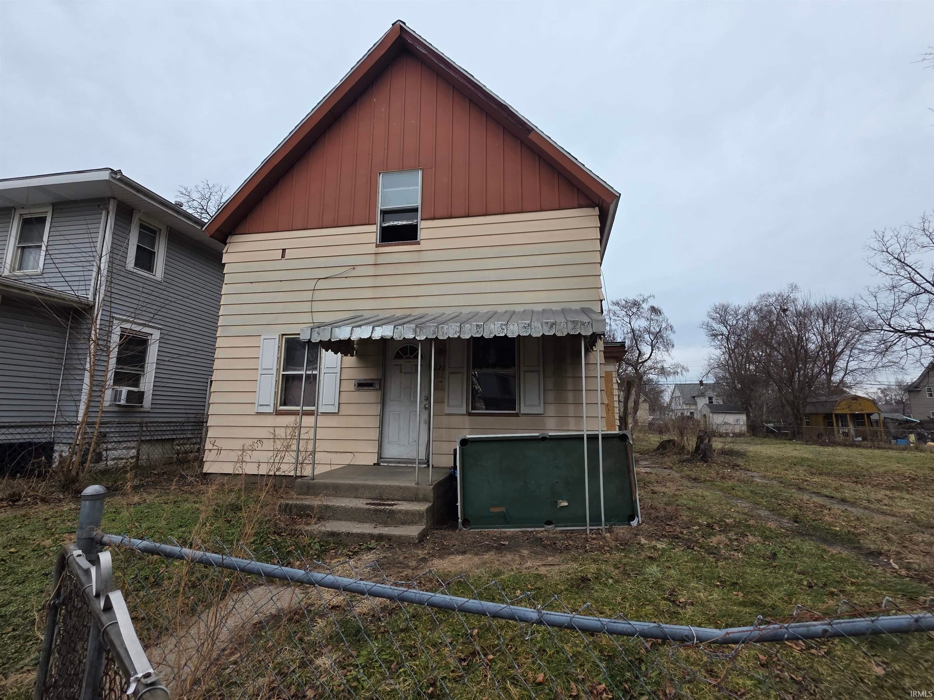 121 E Dayton Street — photo
