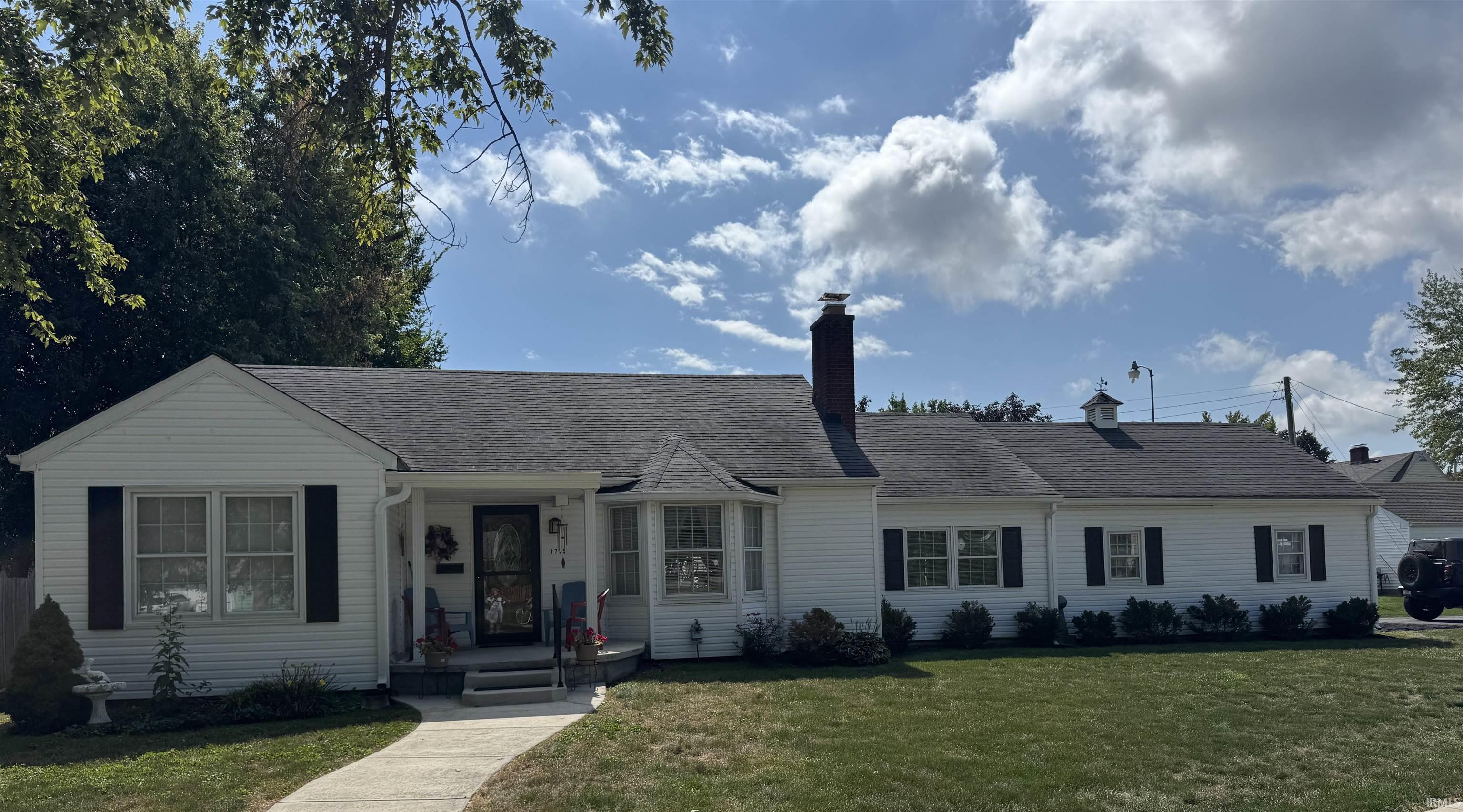 1755 W Walnut Street — photo