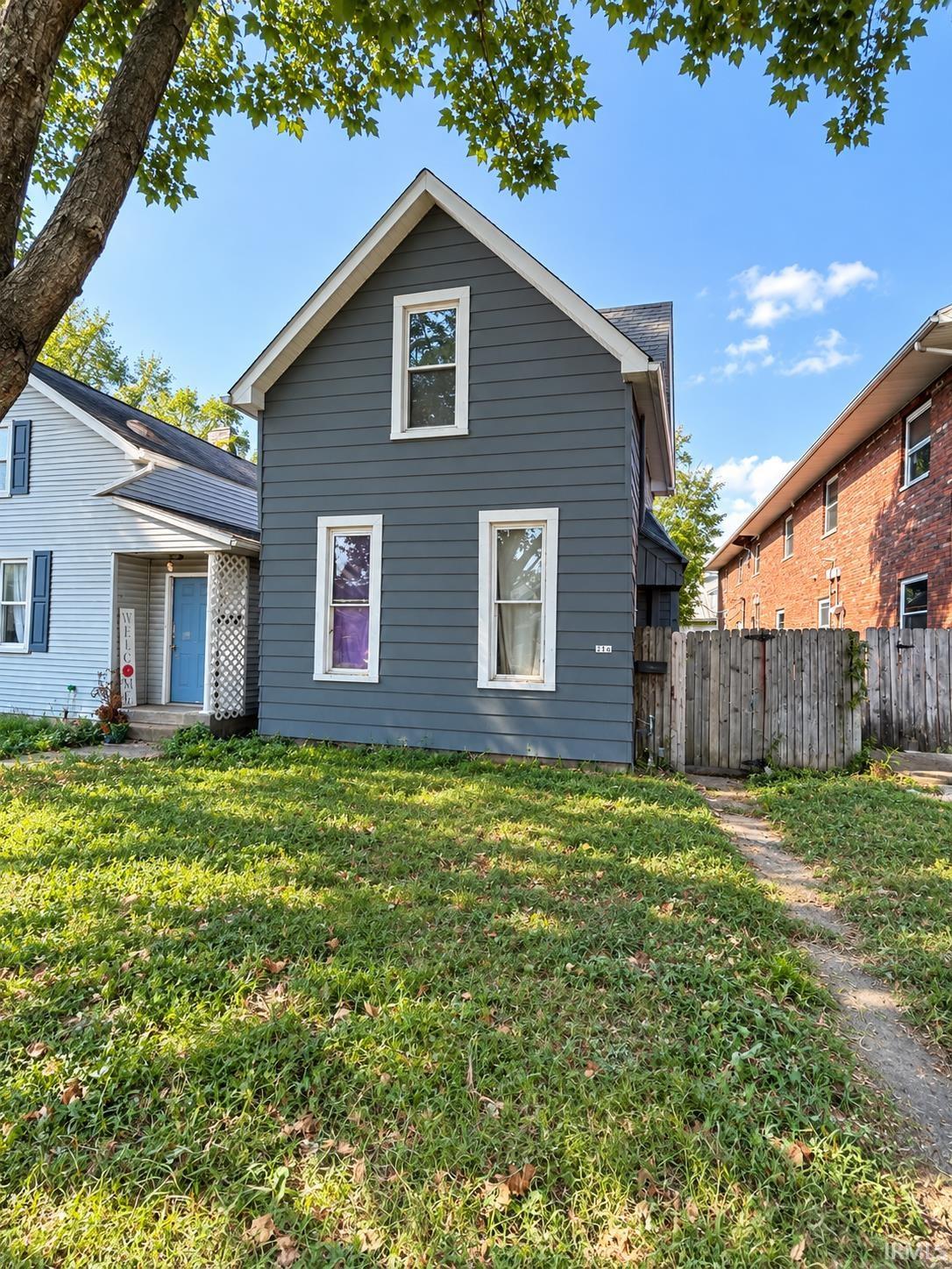 216 E Maryland Street — photo