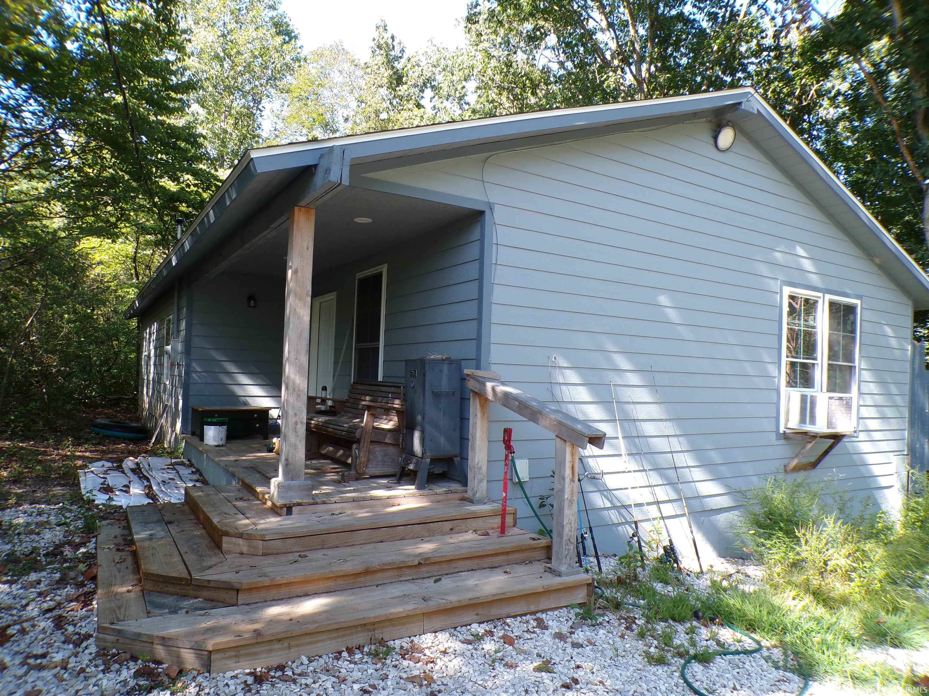 9564 S Counrty Road 500 W — photo