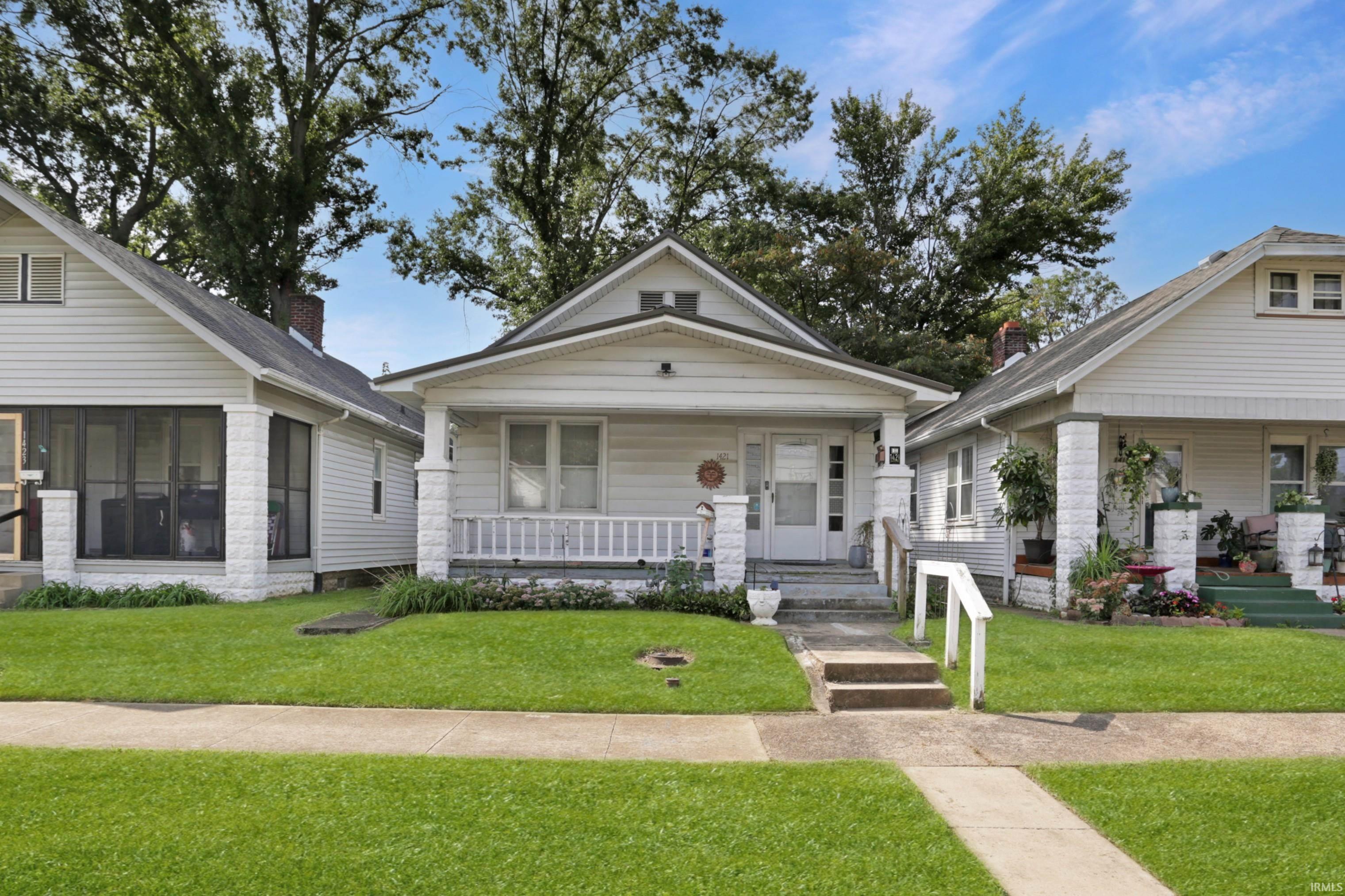 1421 John Street — photo