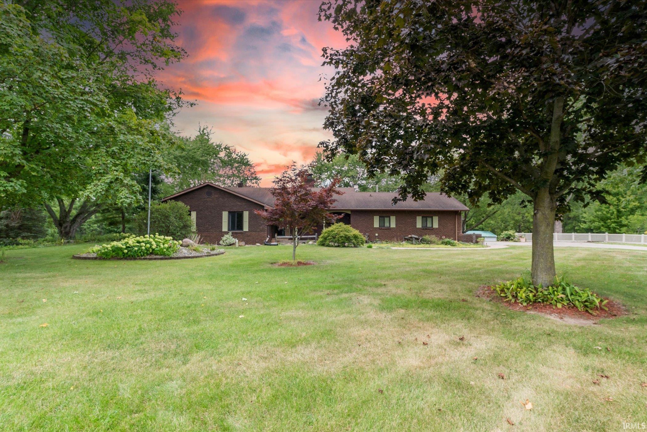 5465 N Feather Valley Road — photo