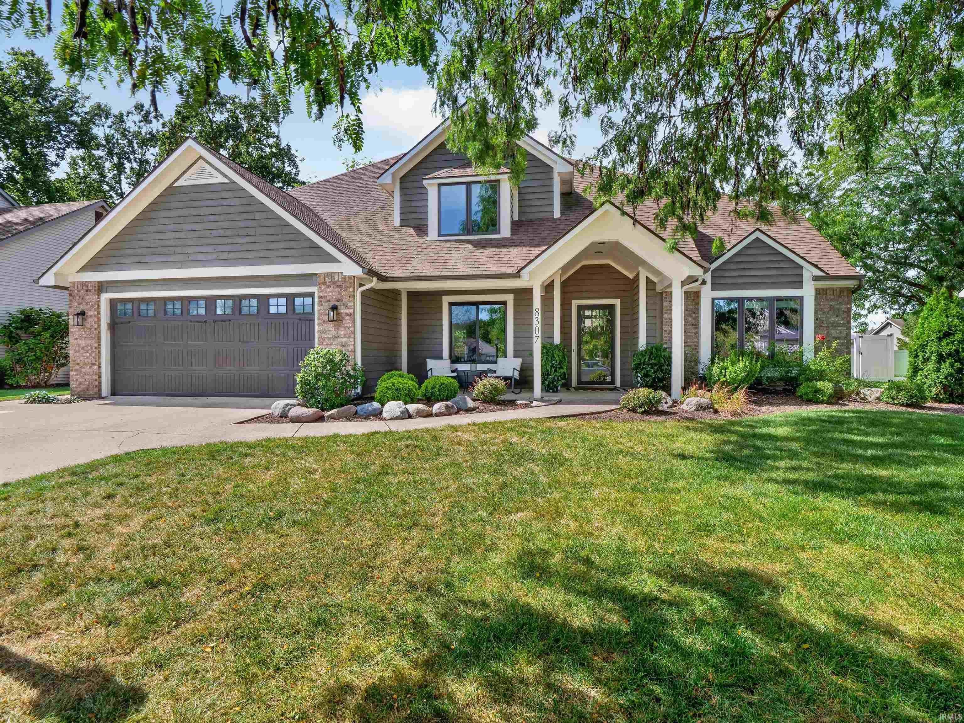 8307 Hunters Knoll Place — photo