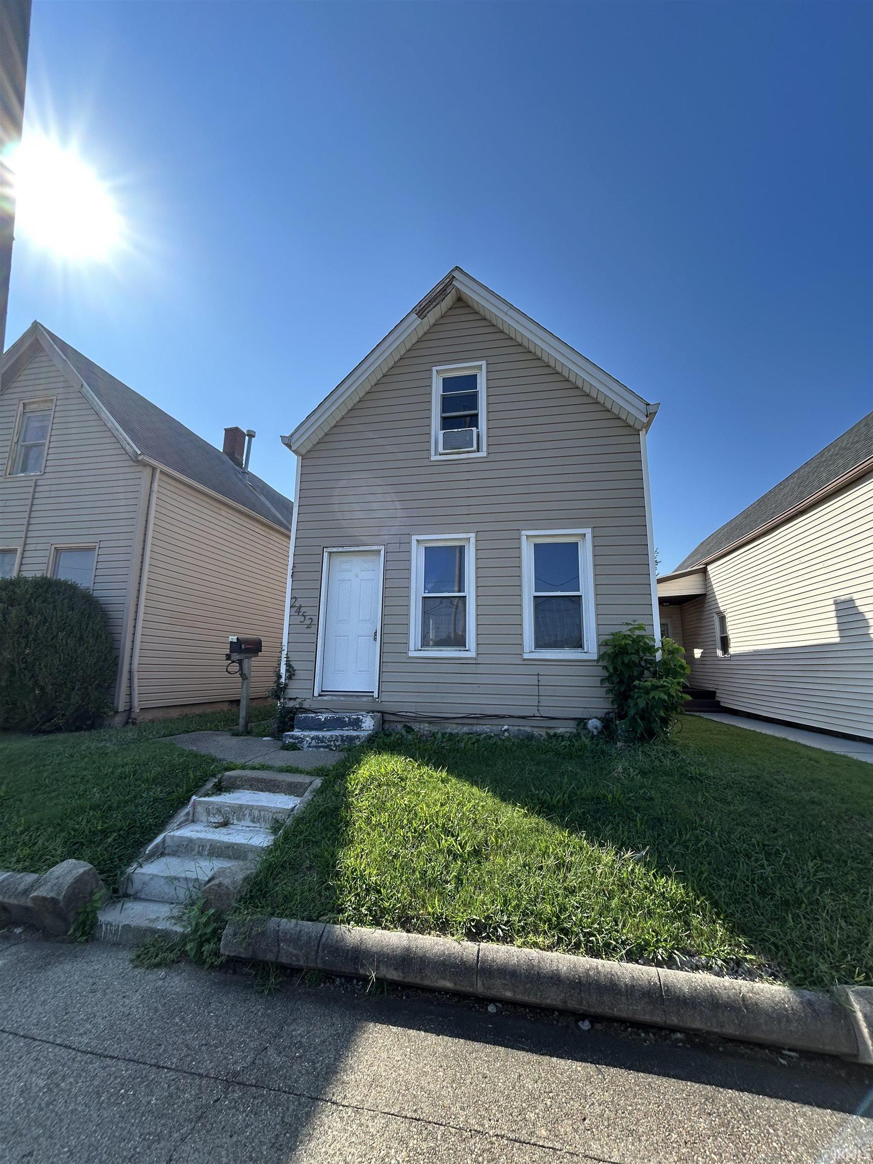 2452 W Maryland Street — photo