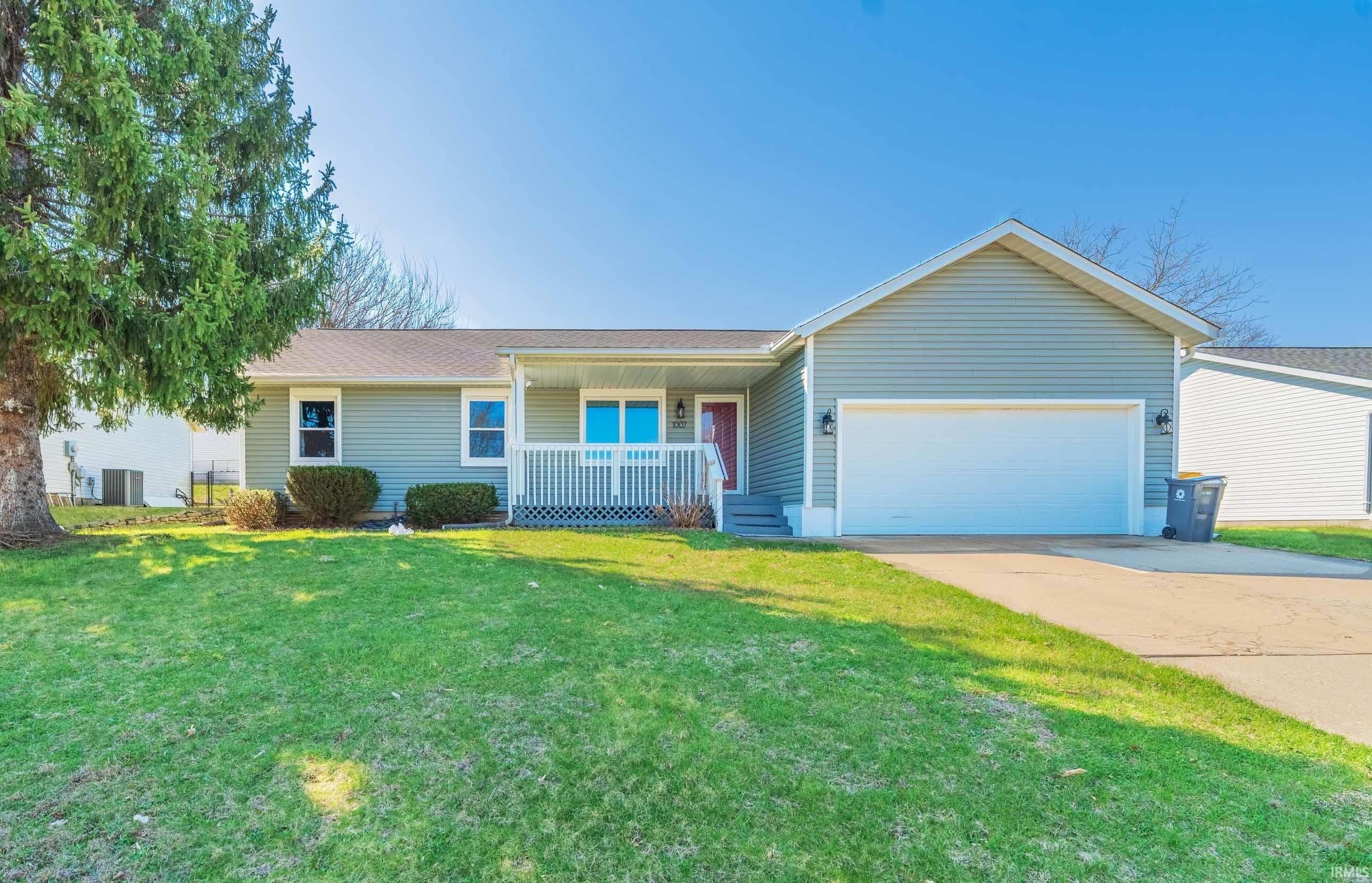 1007 W Countryside Lane — photo