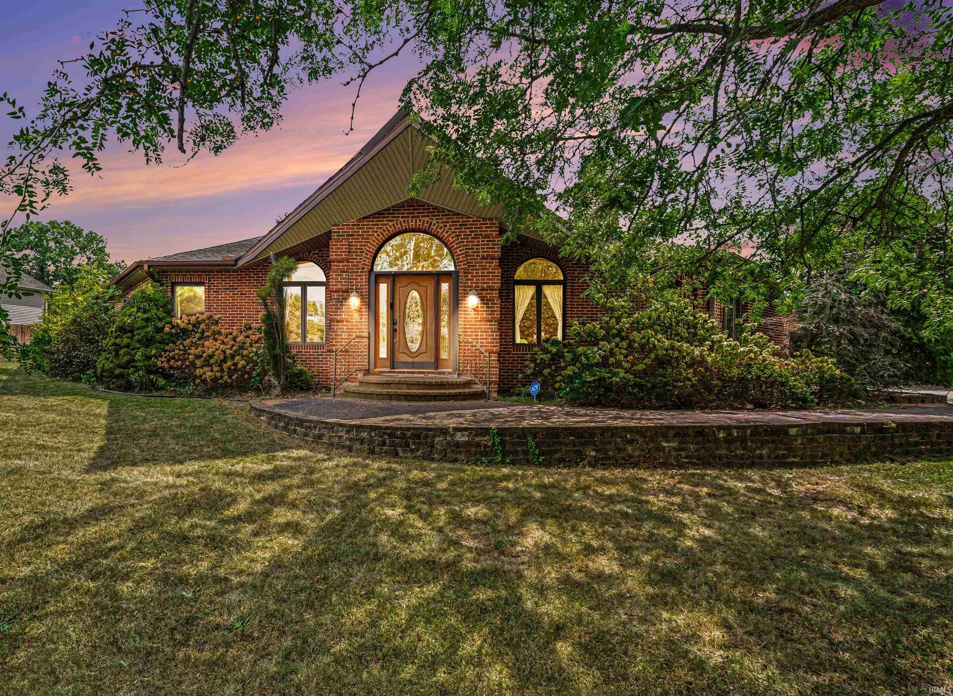 13200 Fountain Court — photo