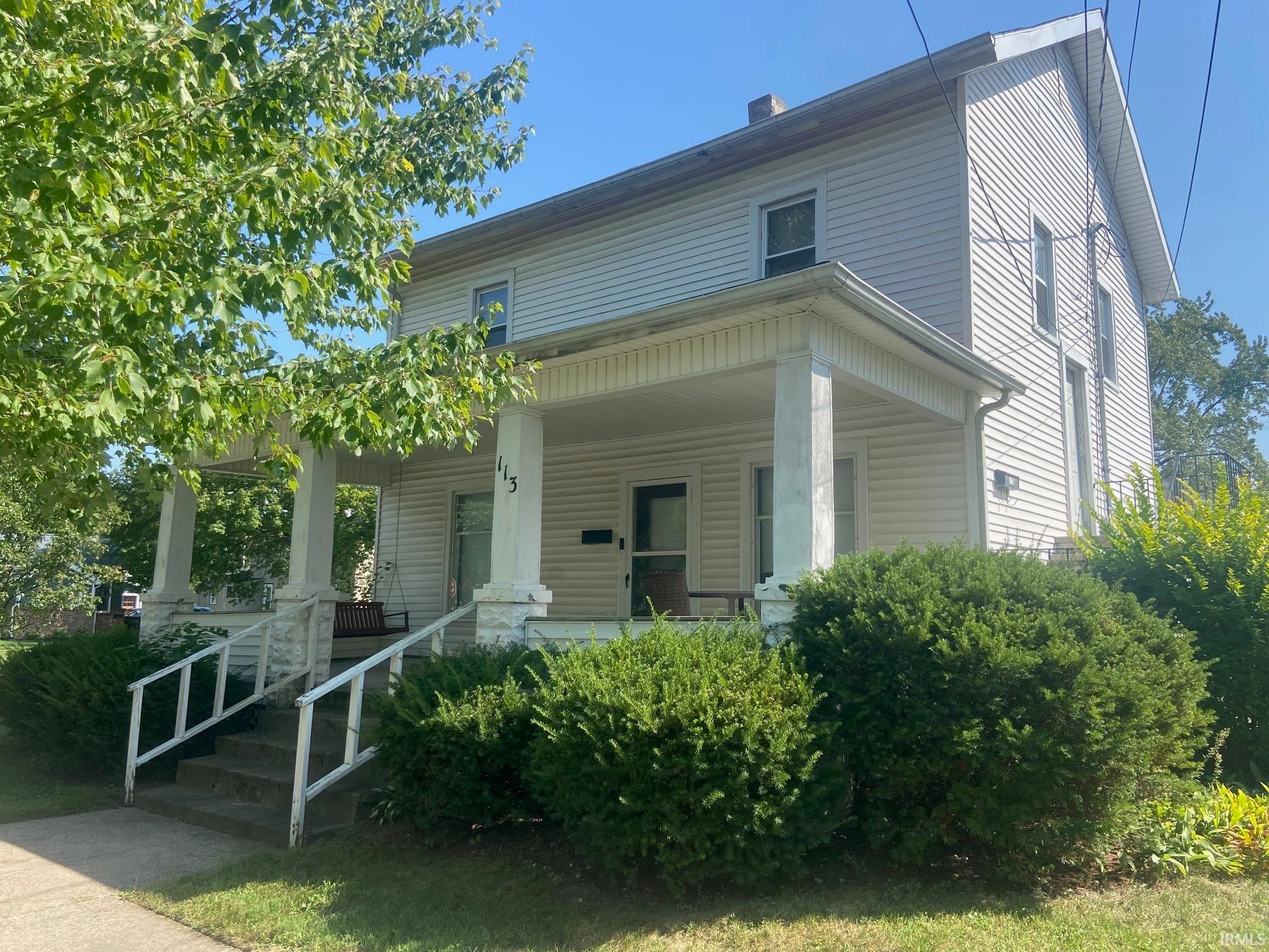 113 E 3rd Street — photo