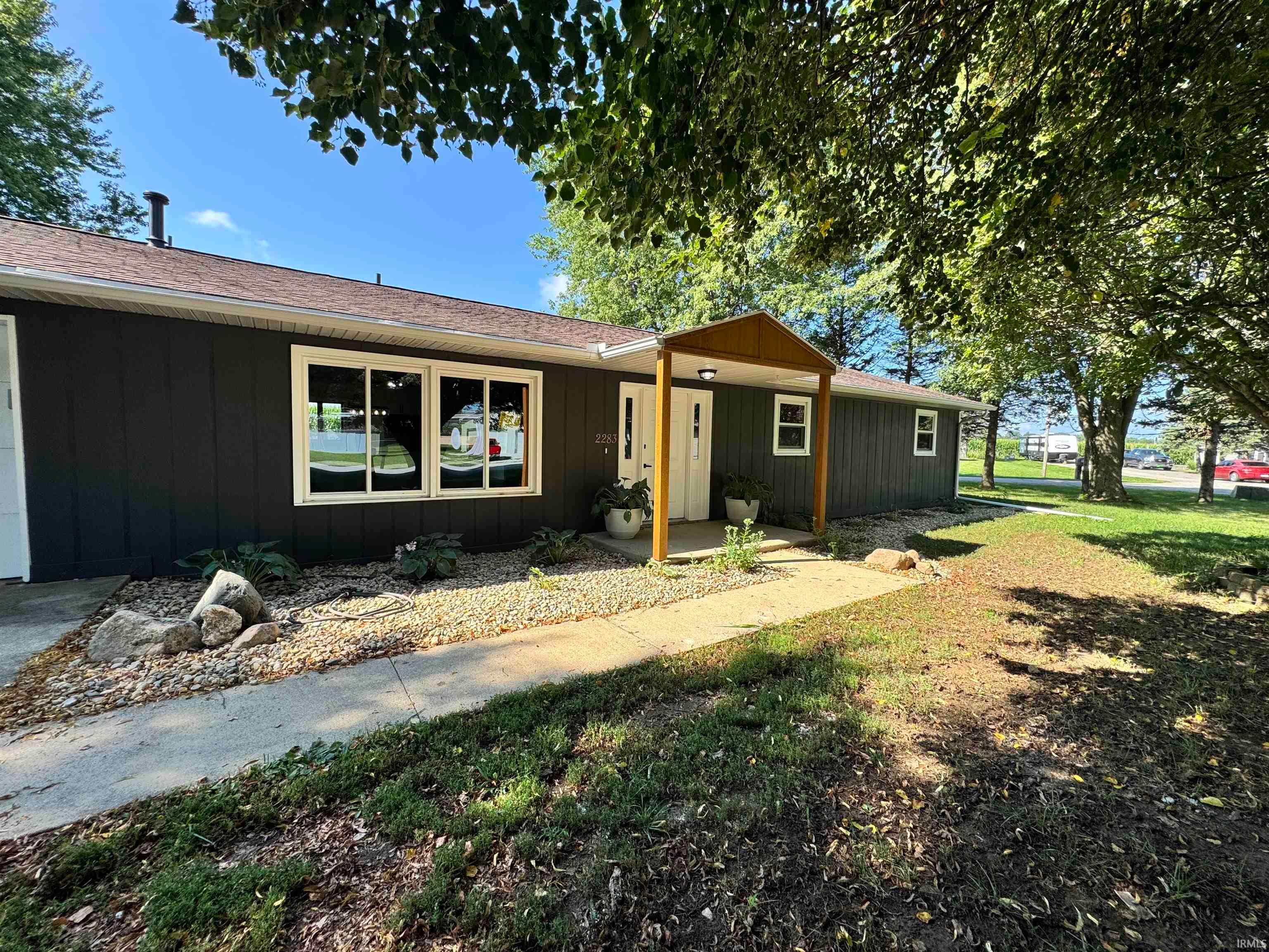2283 W Maple Drive — photo