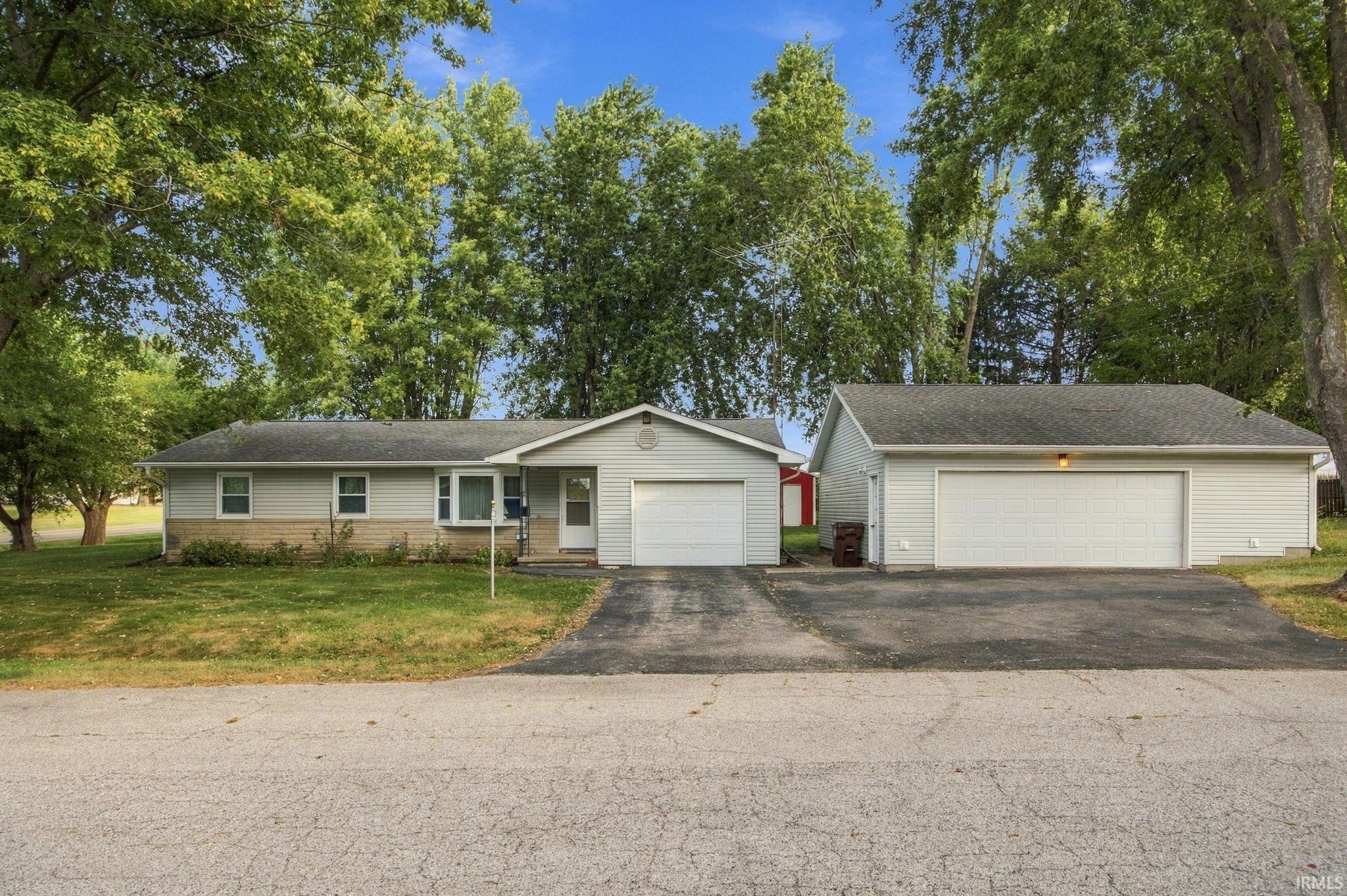501 E McClure Lane — photo