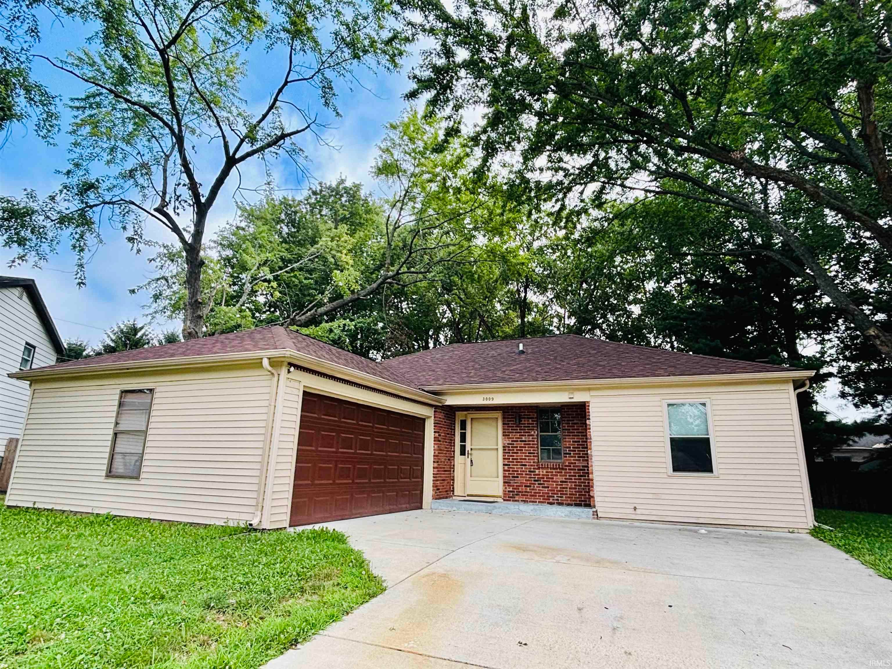 3009 Roanoke Circle — photo