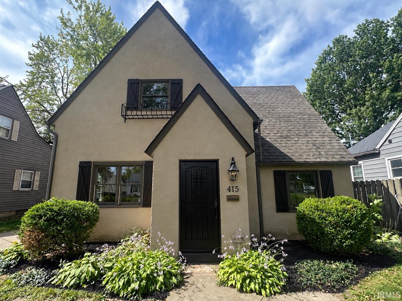 415 Elliott Court — photo