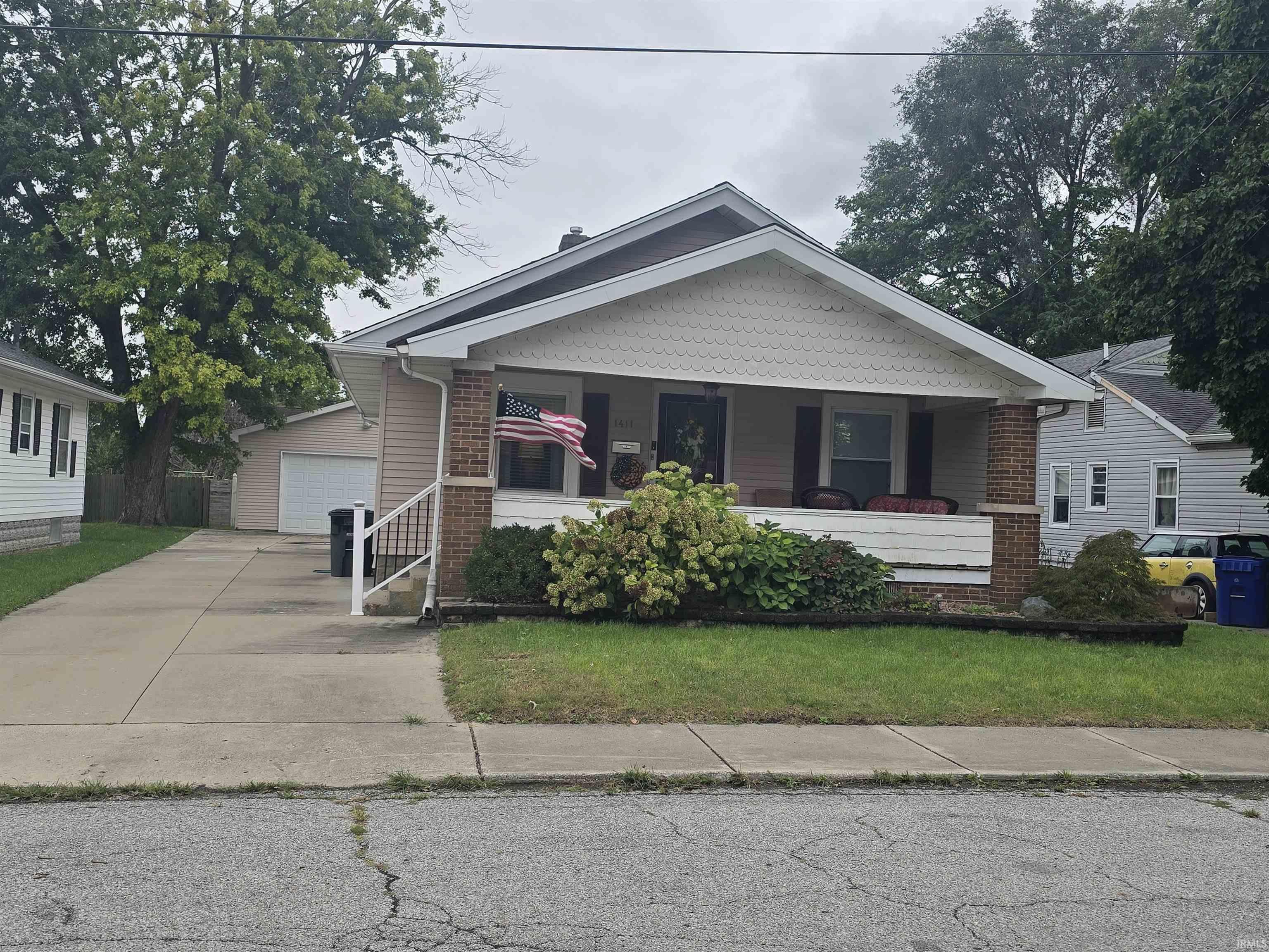 1411 W Walnut Drive — photo