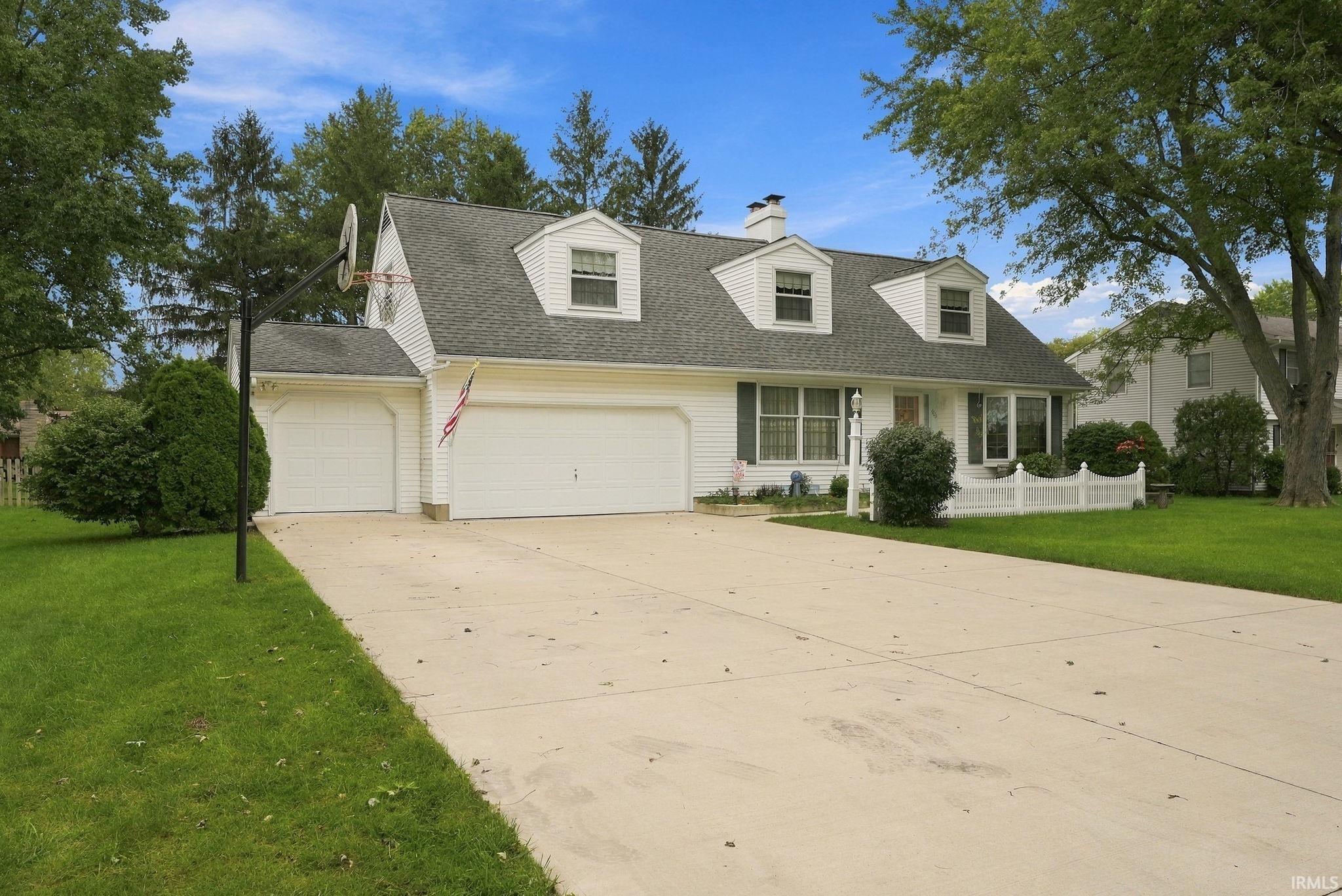 1203 Echo Lane — photo