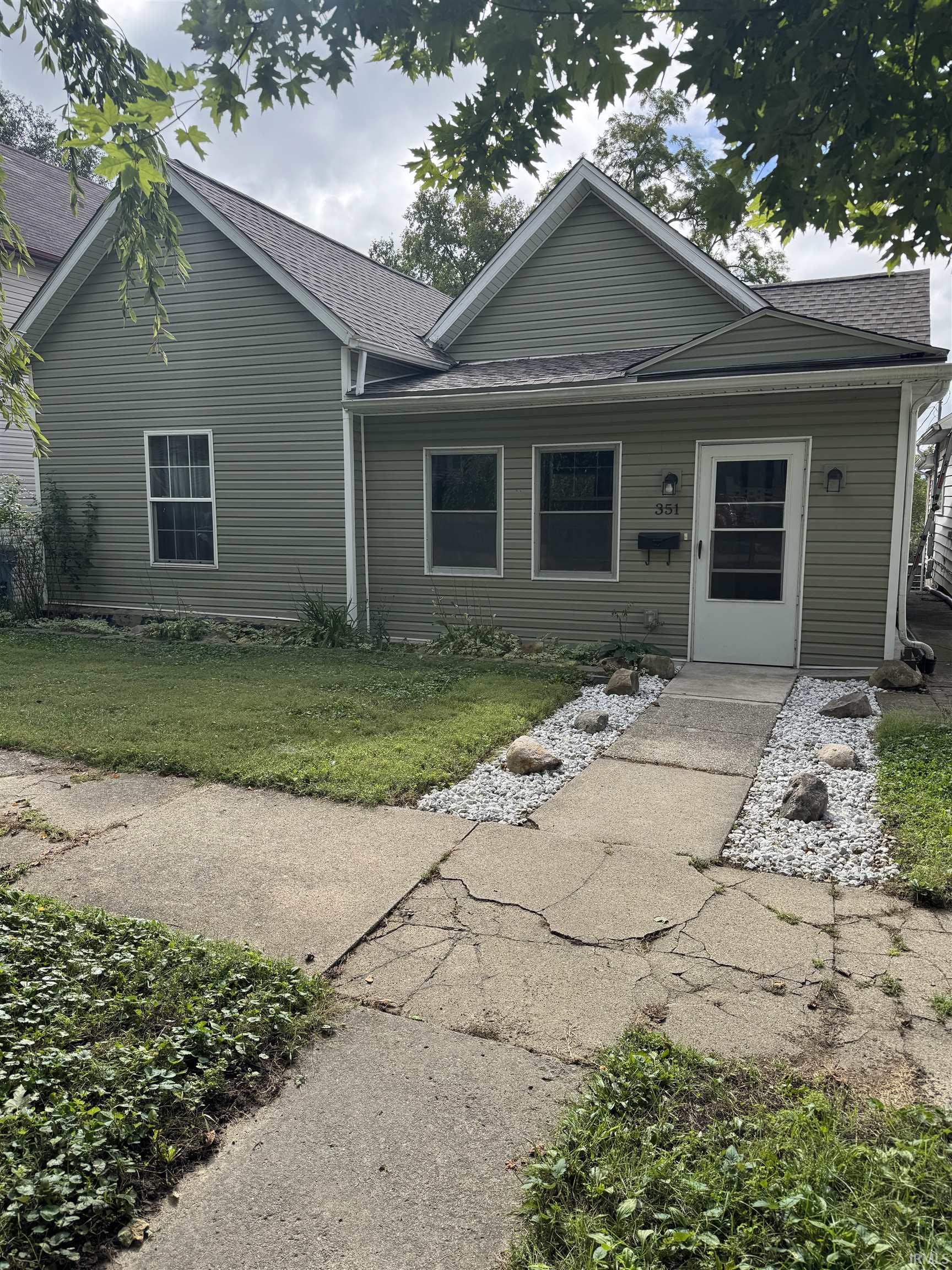 351 E Main Street — photo