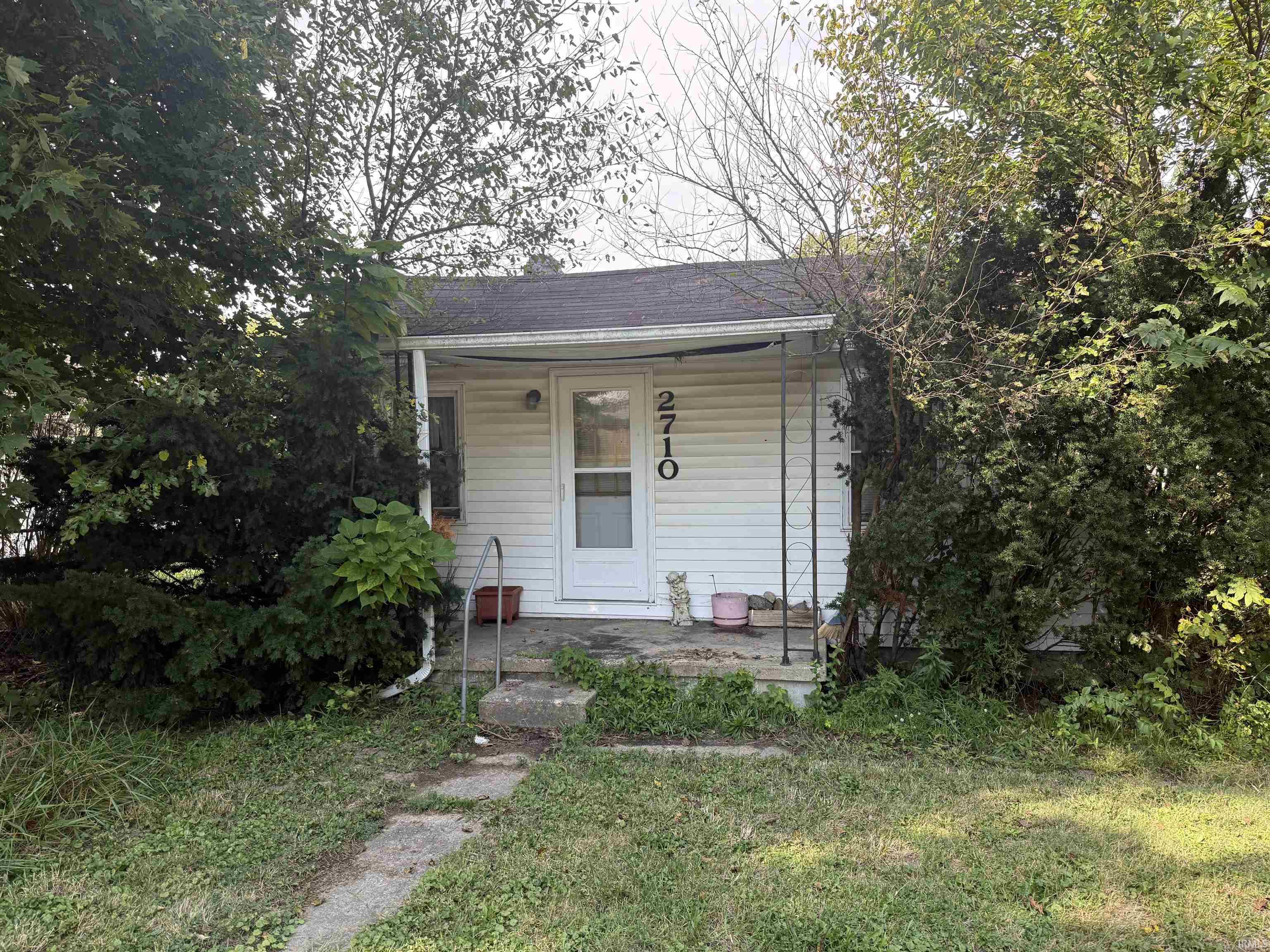 2710 Sycamore Street — photo