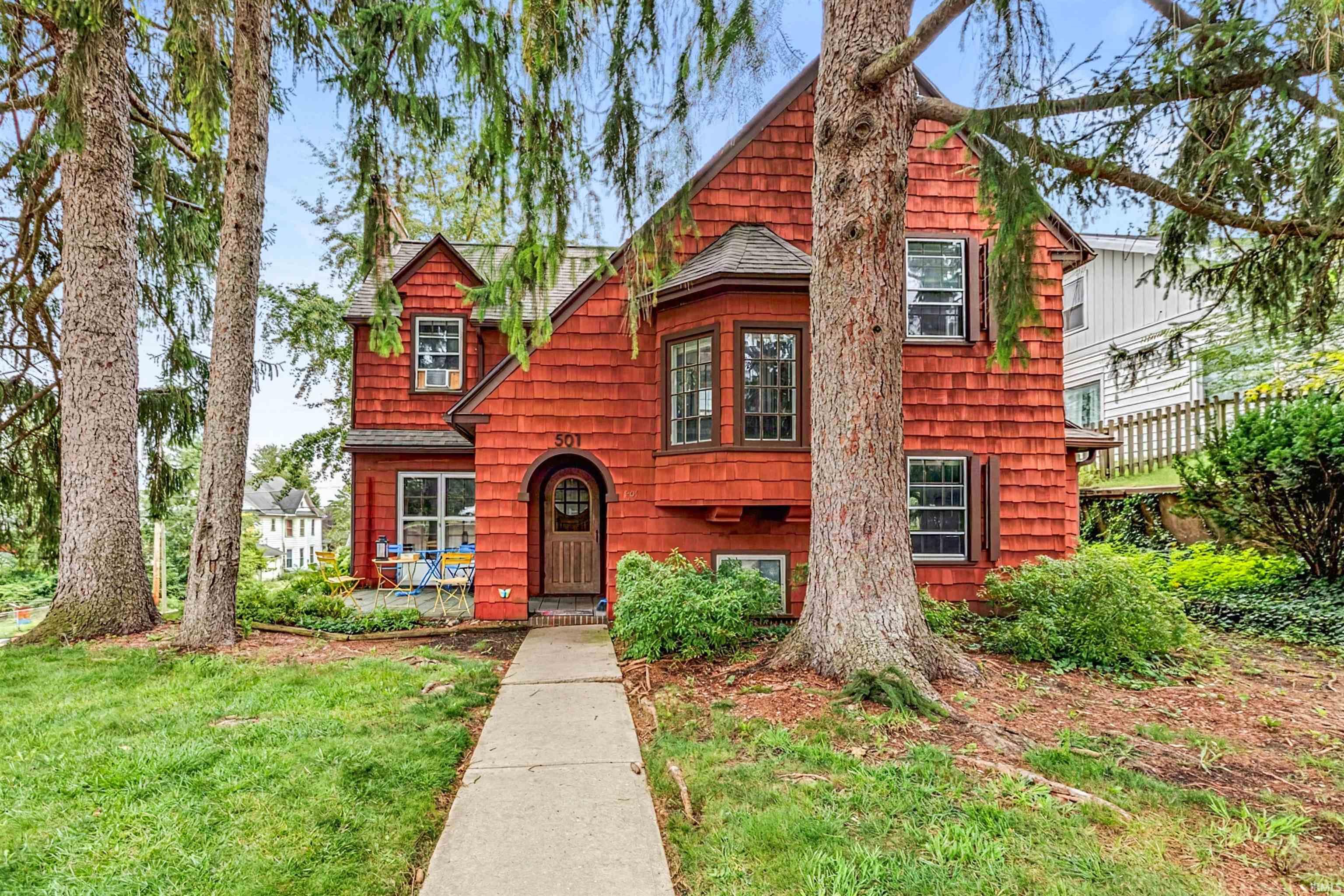 501 W Nelson Street — photo