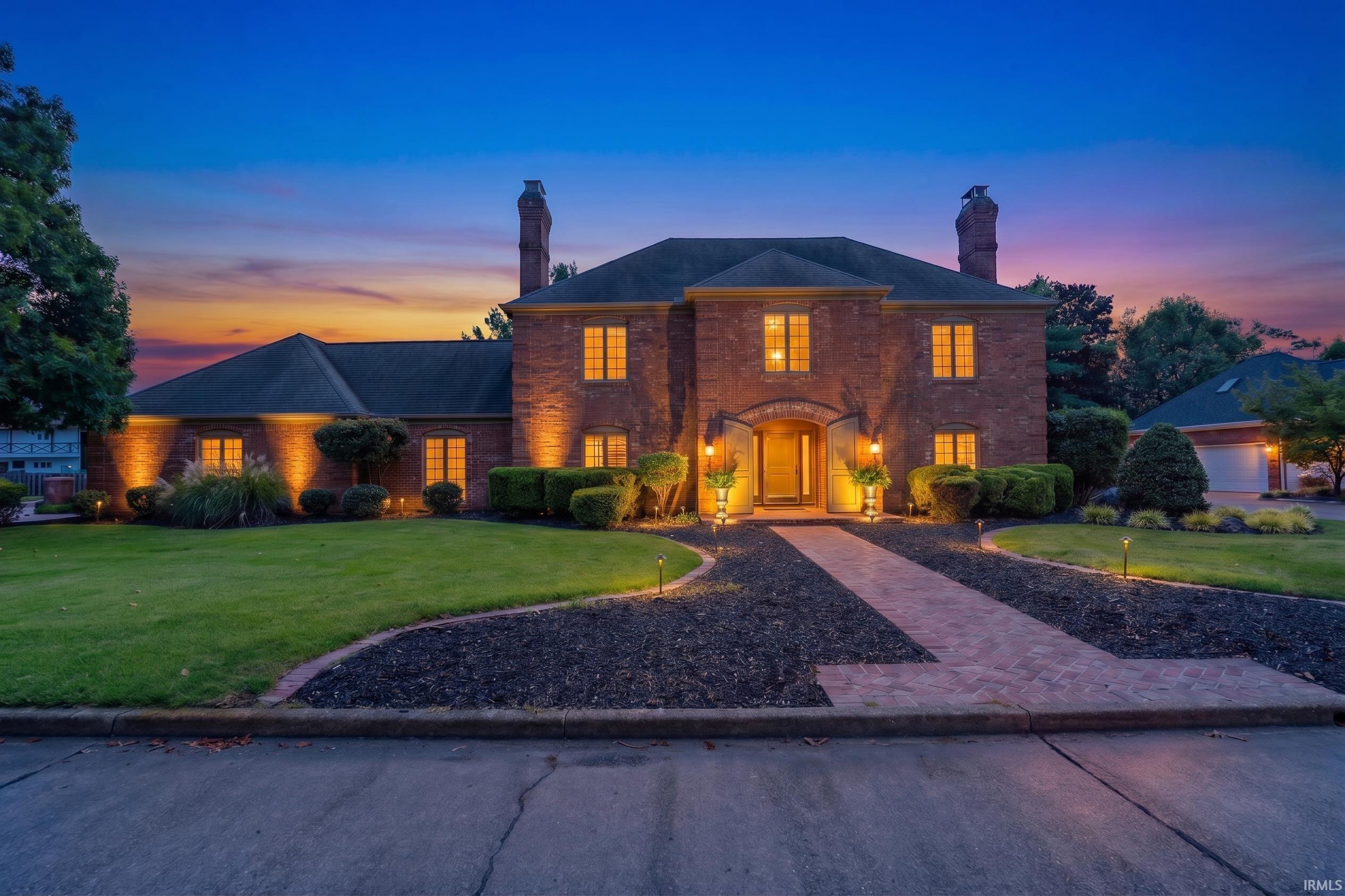 201 Oriole Drive — photo