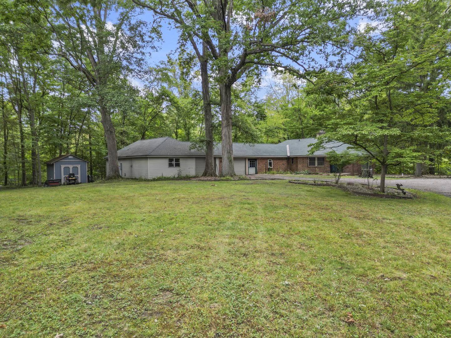 830 W Dogwood Drive — photo