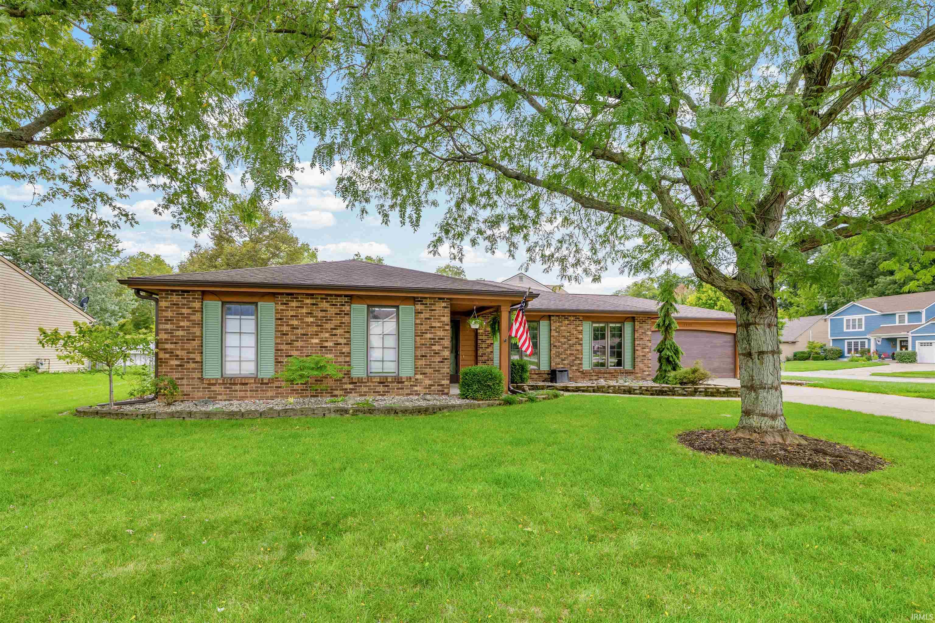 1401 Davidson Court — photo