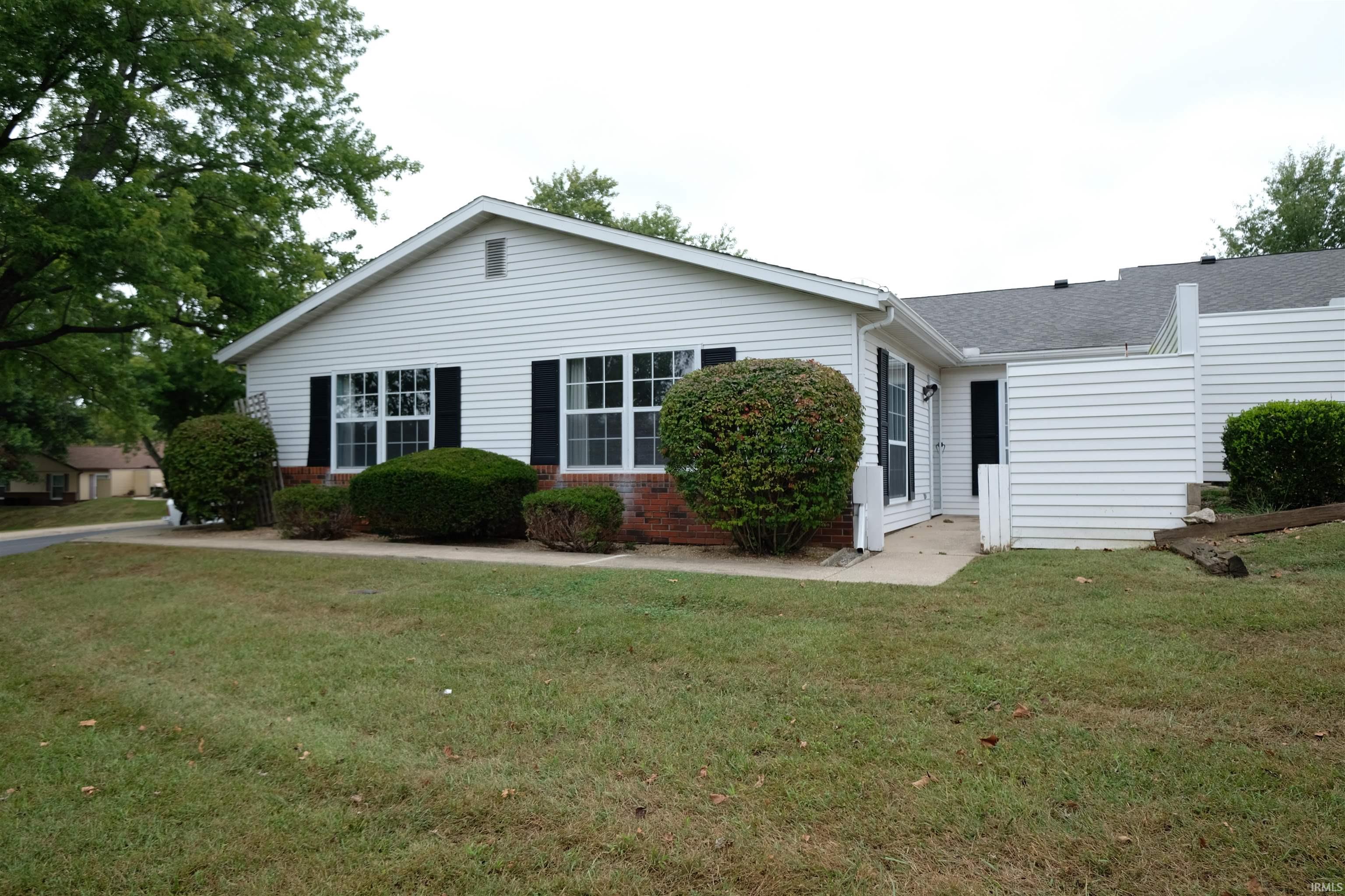 712 E Waterloo Court — photo