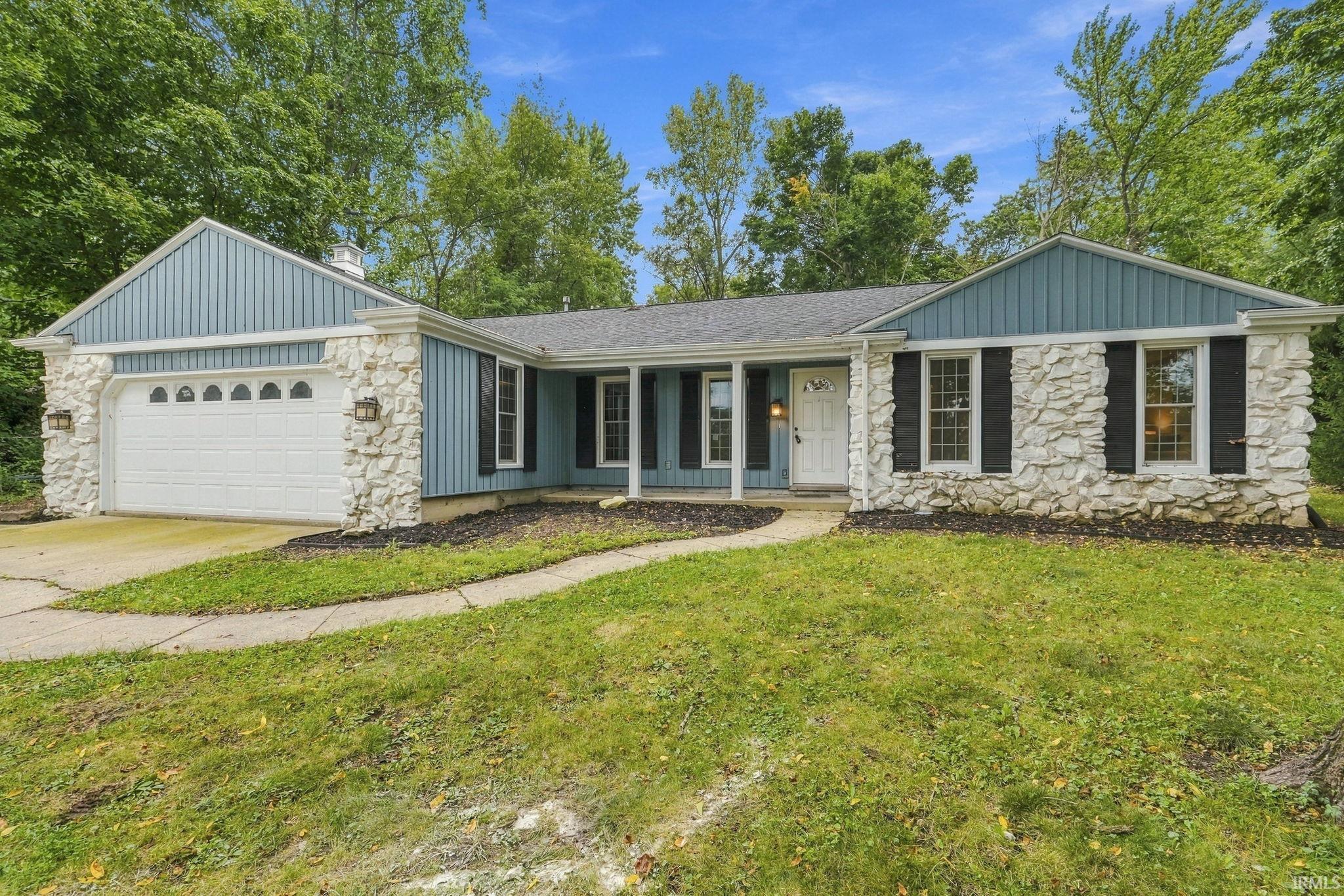 11207 Illinois Road — photo