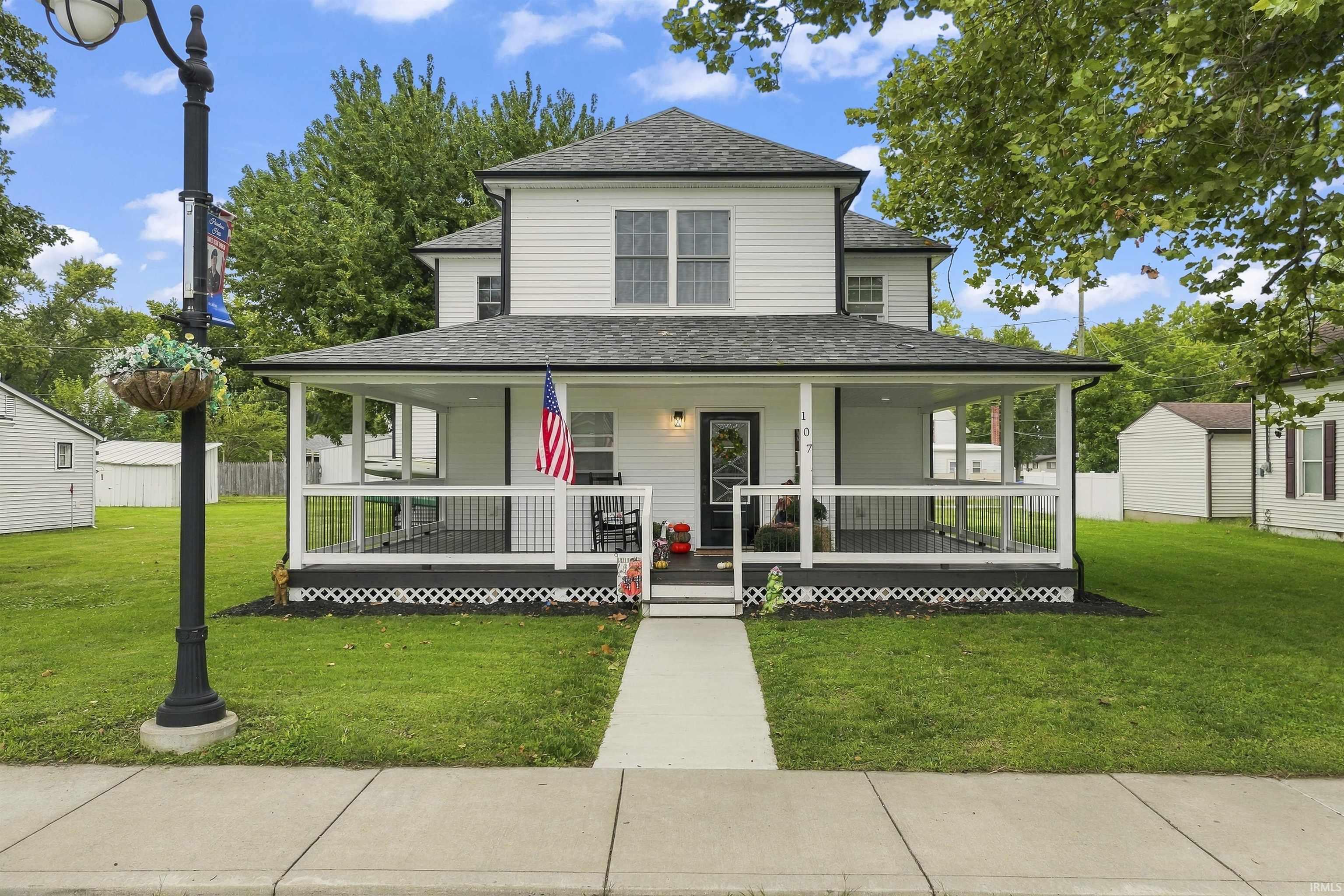 107 E Oxford Street — photo