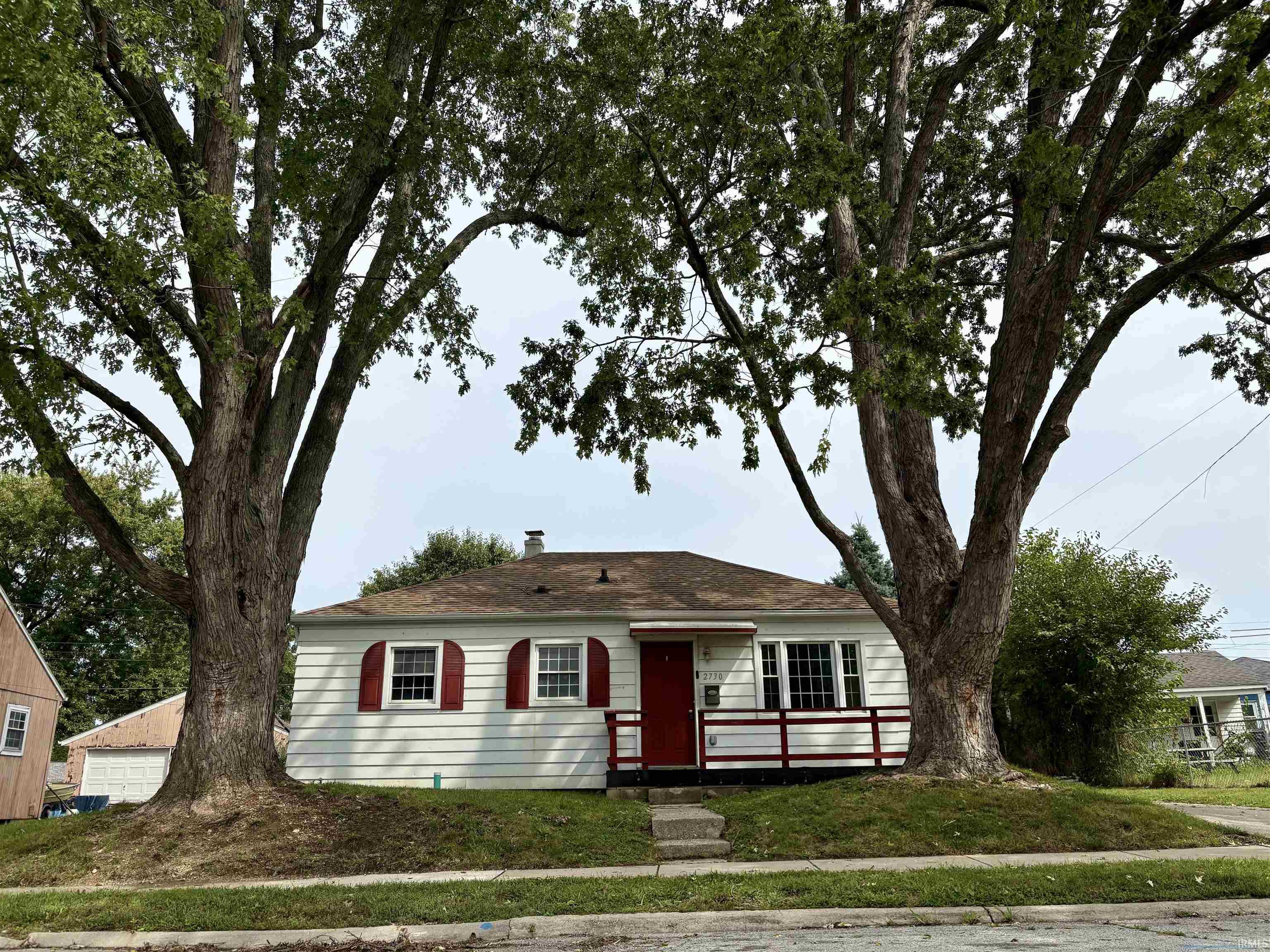 2730 Vinton Street — photo