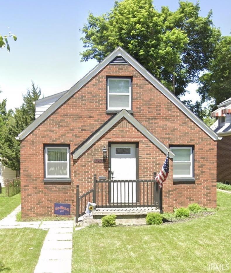 2425 Lynn Avenue — photo