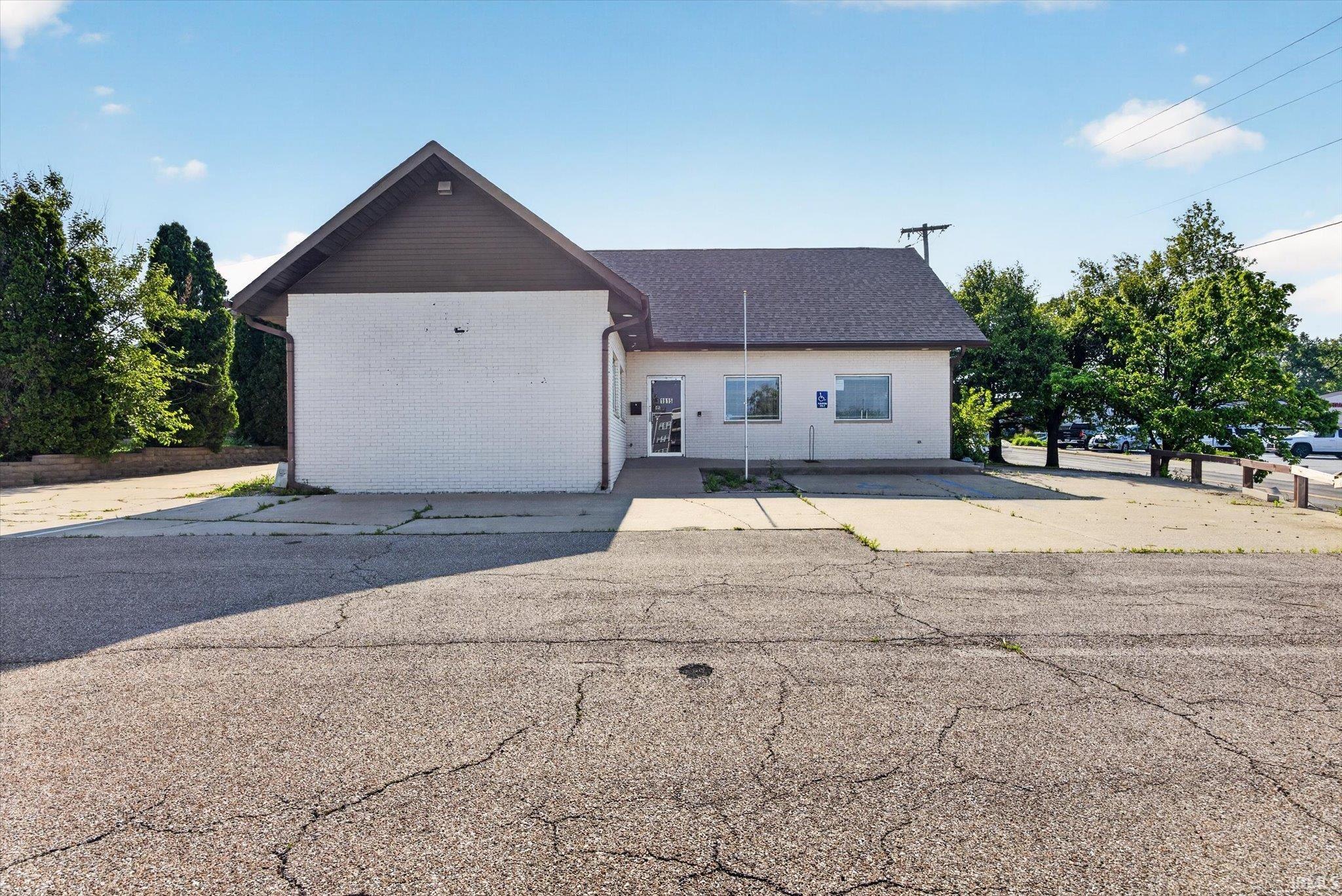 1815 S Walnut Street — photo