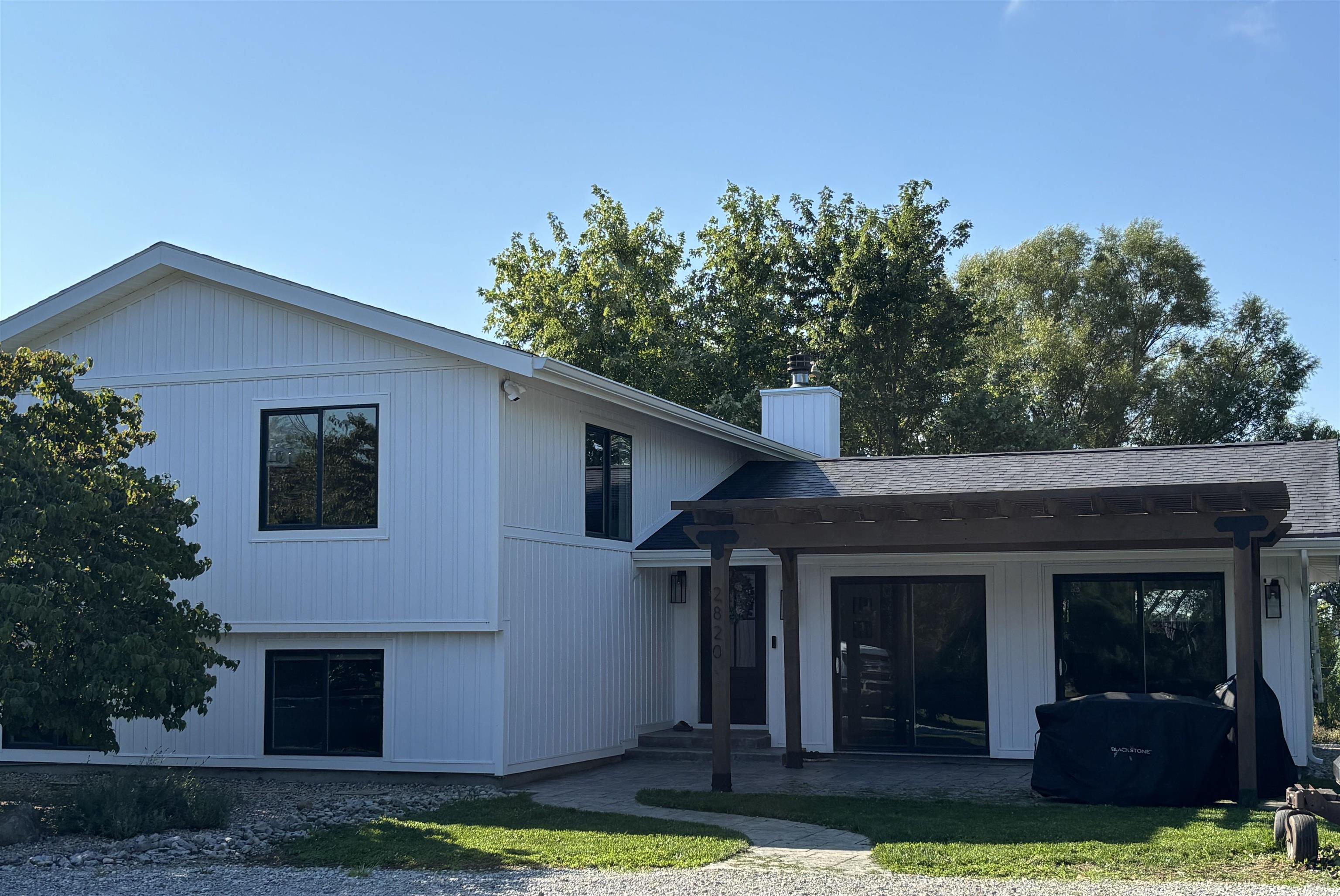 2820 W 300 N — photo