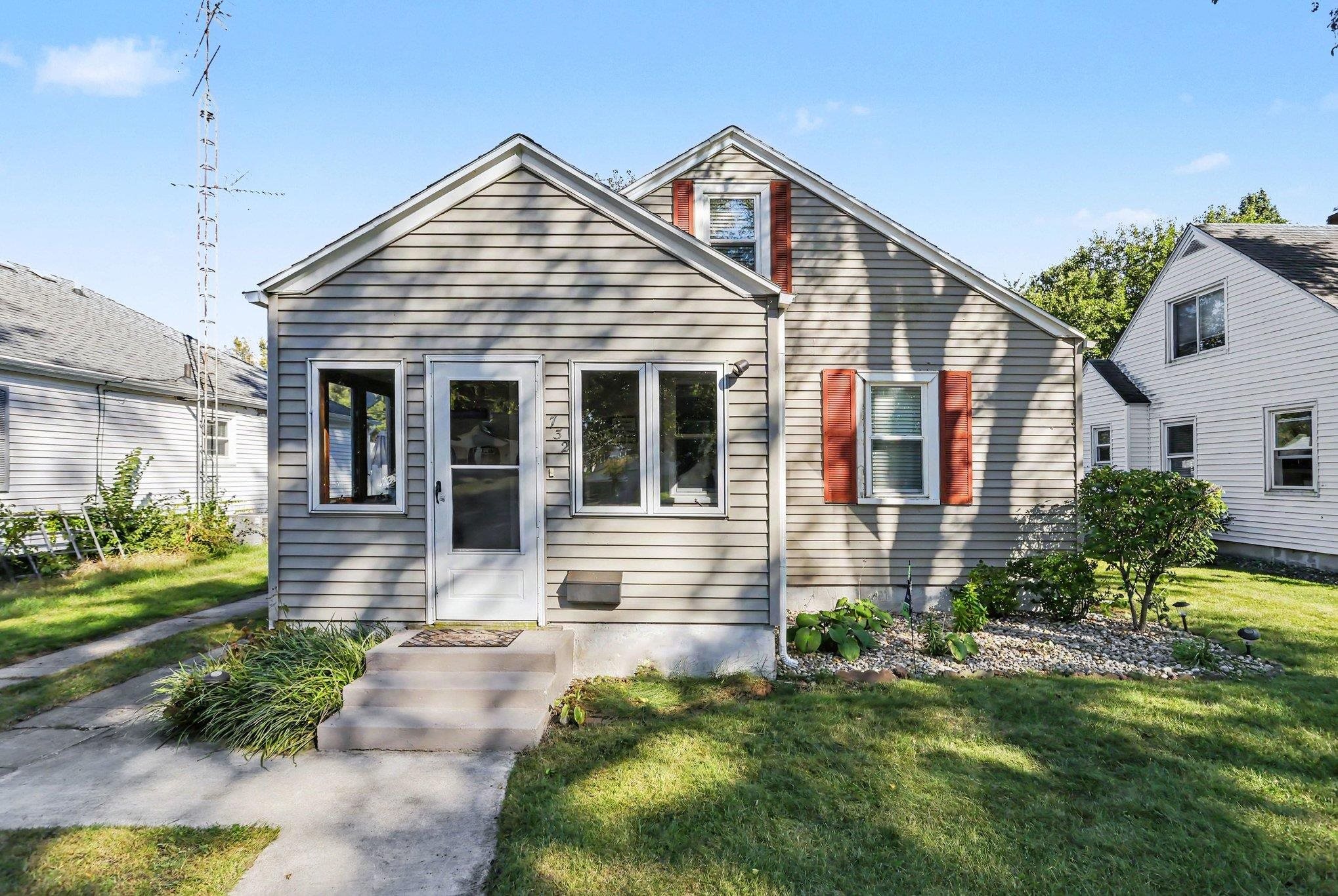 732 Northwood Drive — photo