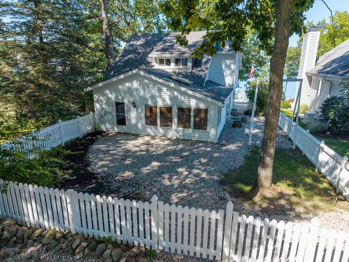 340 Lane 400 Lake James — photo