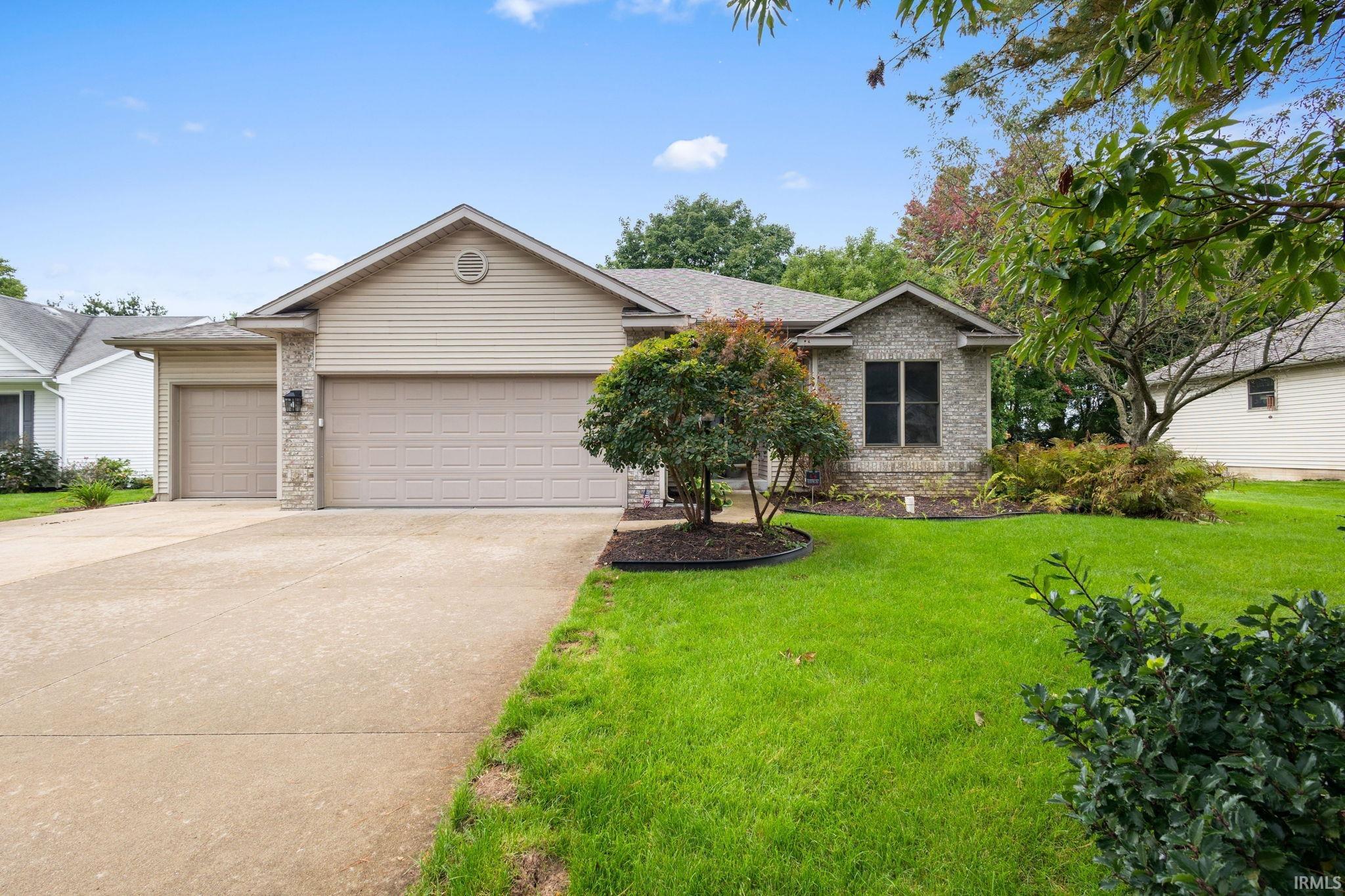 53183 Pine Brook Drive — photo