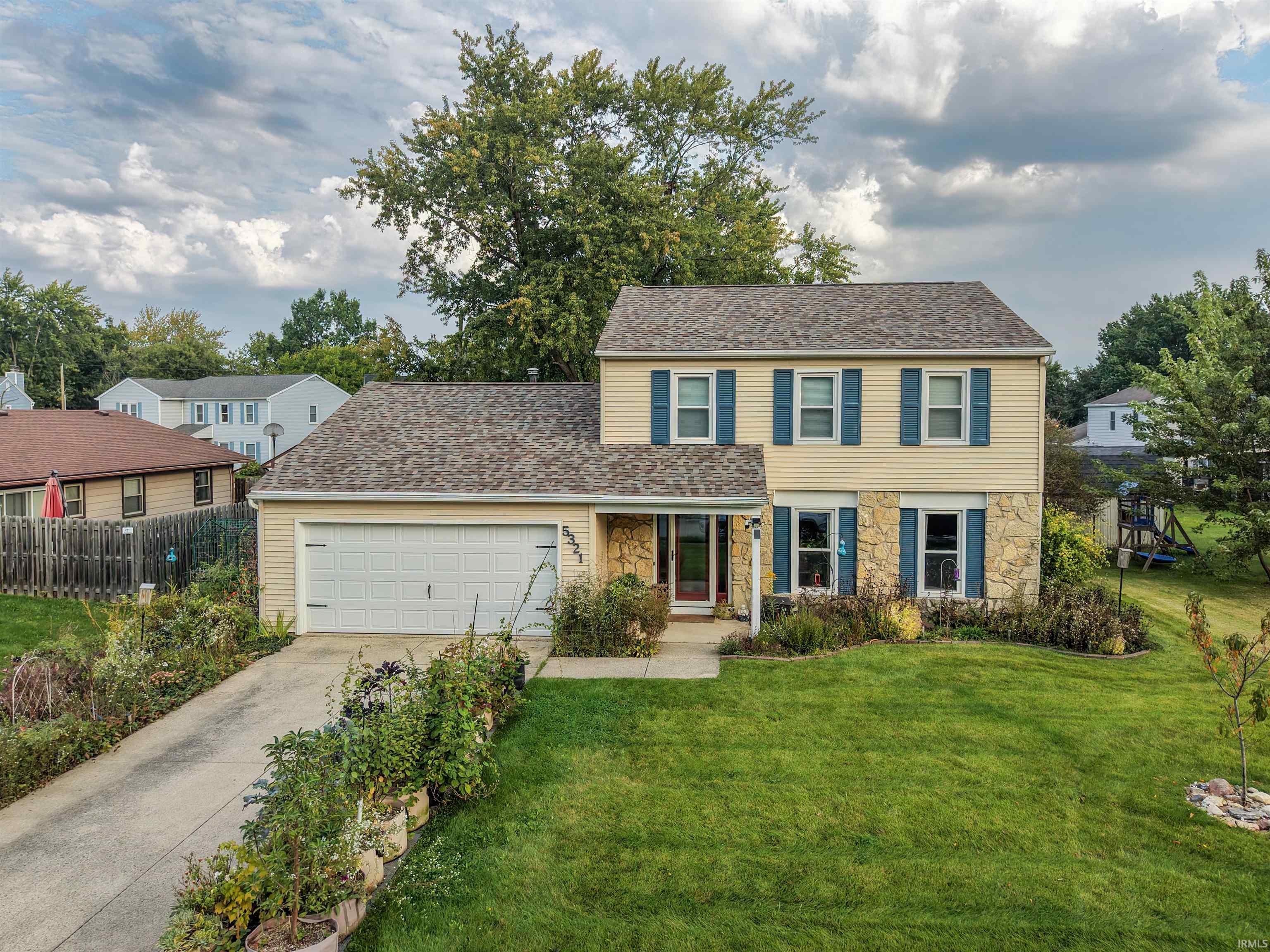 5321 Seaforth Lane — photo