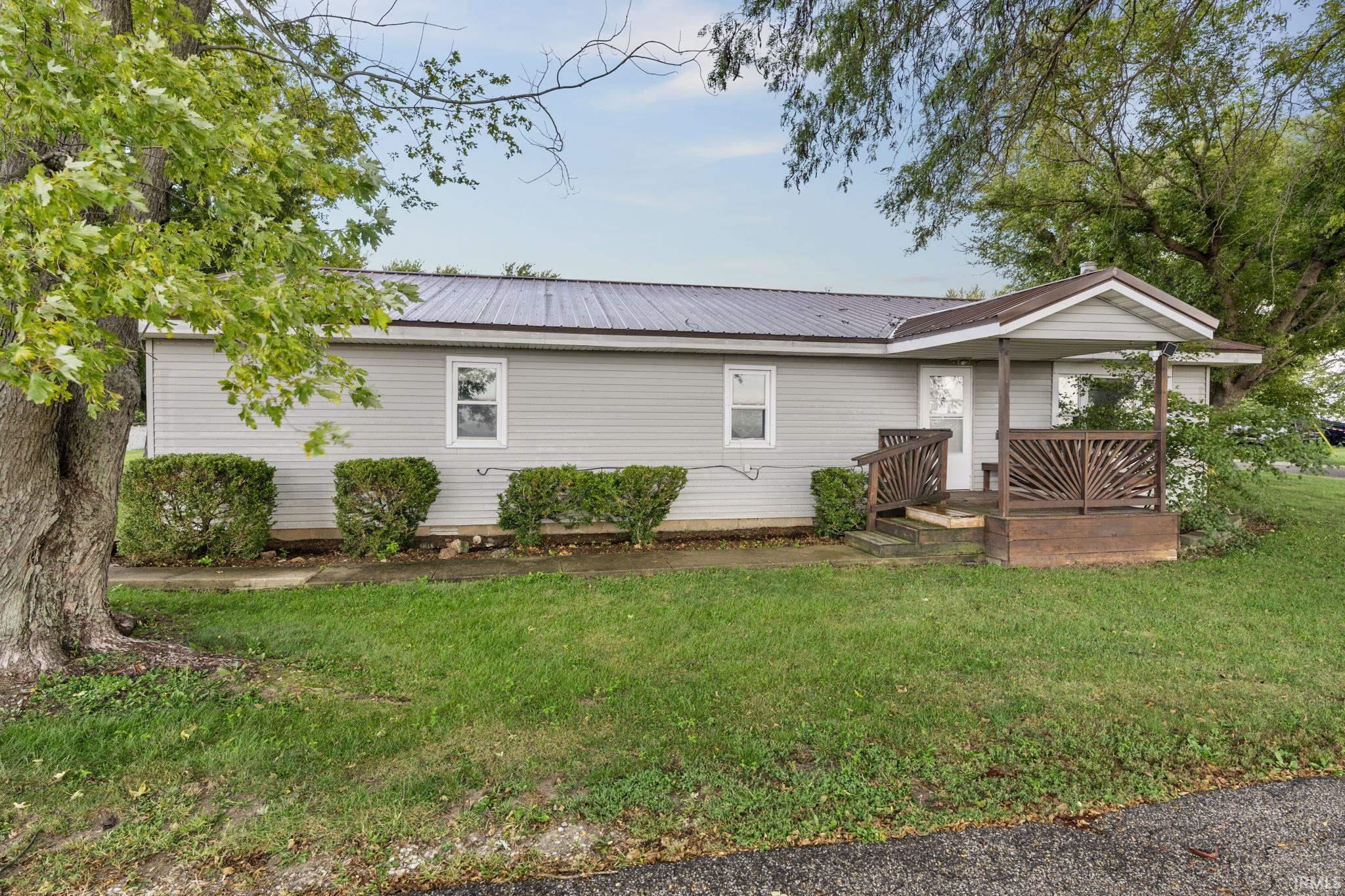 9440 E Morrison Street — photo