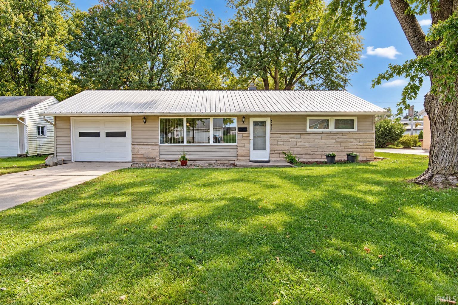 6426 Maywood Circle — photo