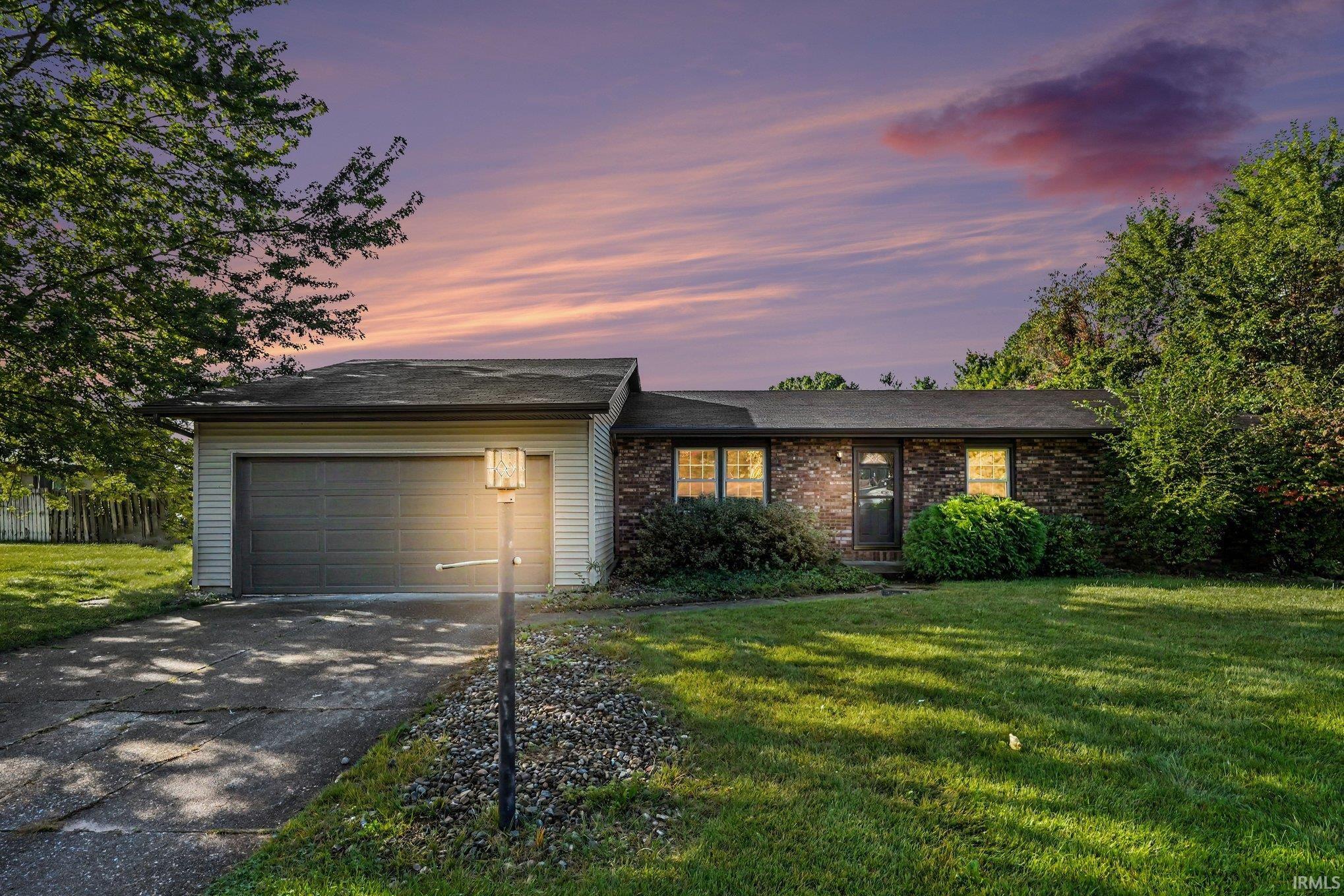 22042 Sandybrook Drive — photo