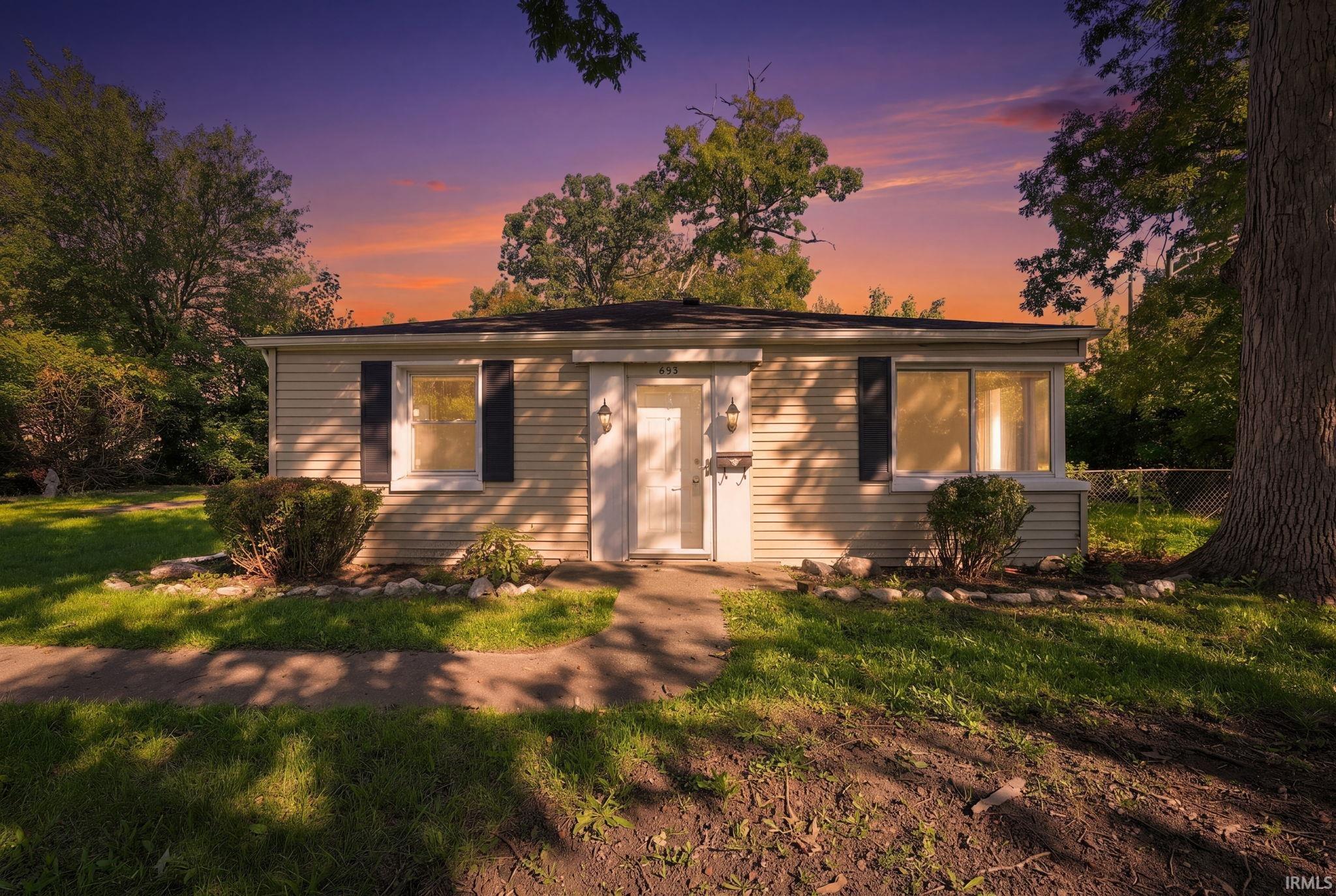 633 Ridgewood Drive — photo