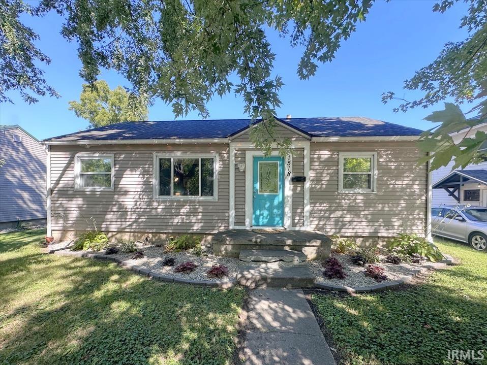 1518 W Walnut Street — photo
